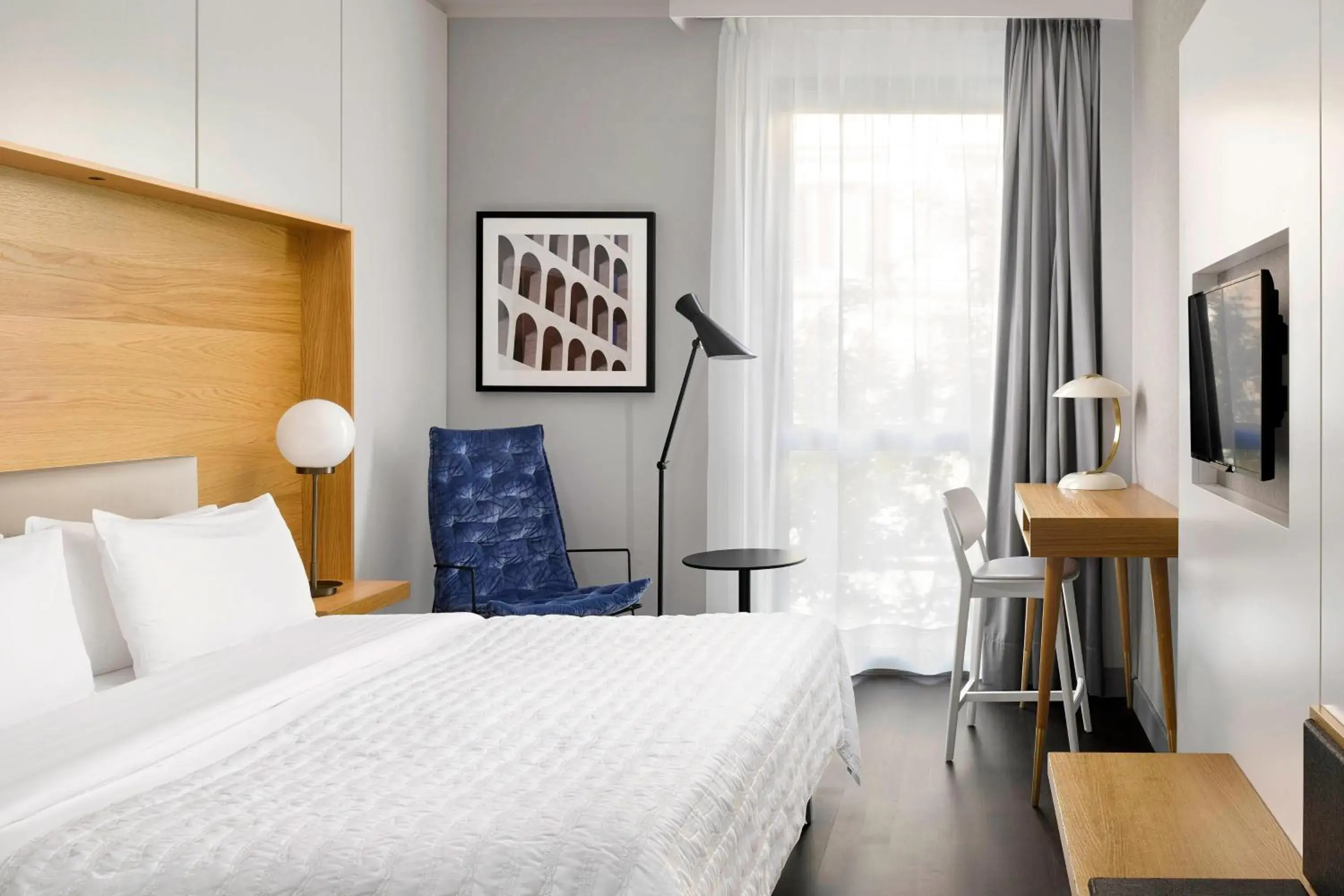 Superior Double Room, Smaller Guest room, King, Limited view in Le Meridien Visconti Rome Superior Double Room, Smaller Guest room, King, Limited view in Le Meridien Visconti Rome