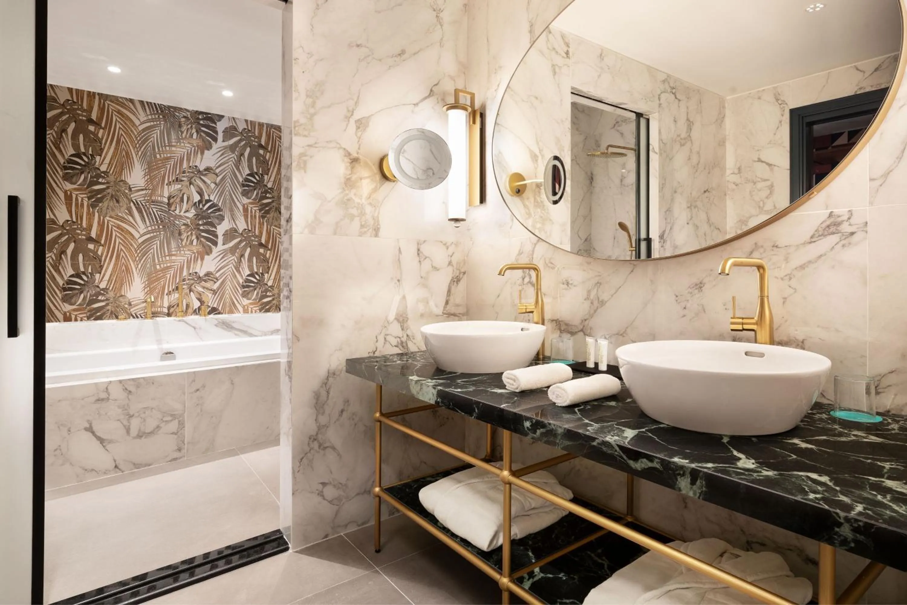 Bathroom in Le Meridien Visconti Rome