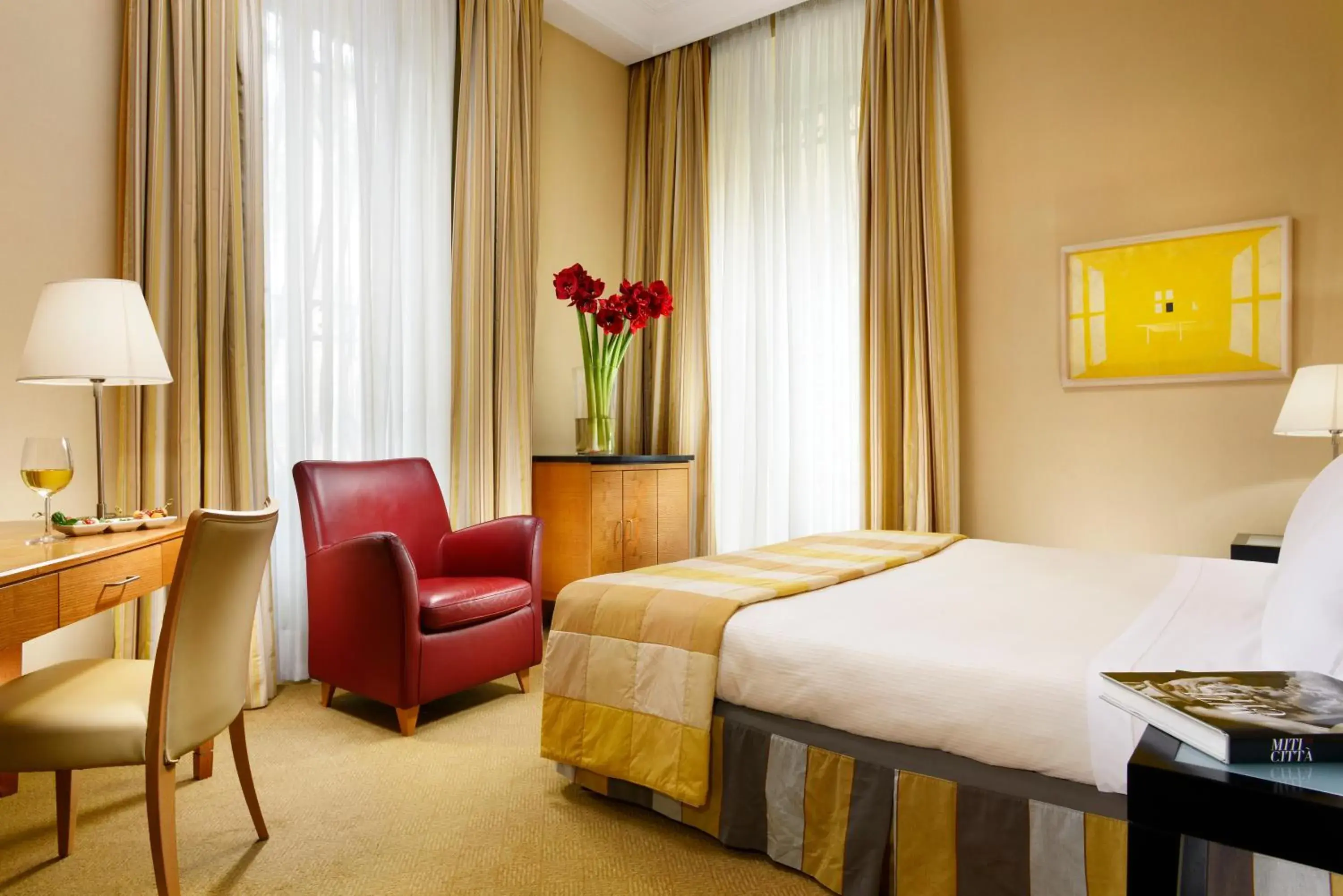 Classic Double or Twin Room in Room Mate Collection Mia, Rome Colosseum Classic Double or Twin Room in Room Mate Collection Mia, Rome Colosseum