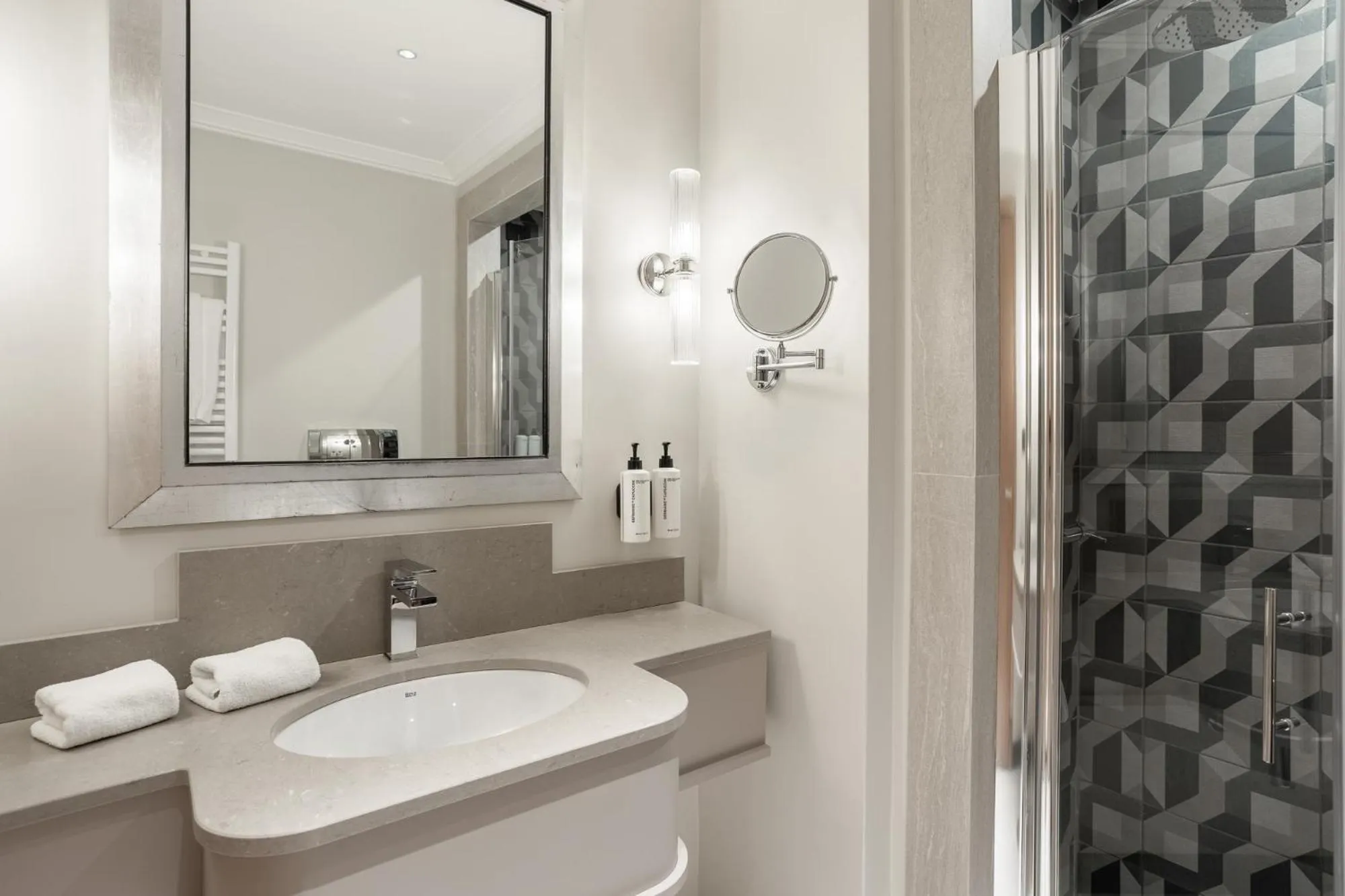 Shower in Room Mate Collection Mia, Rome Colosseum