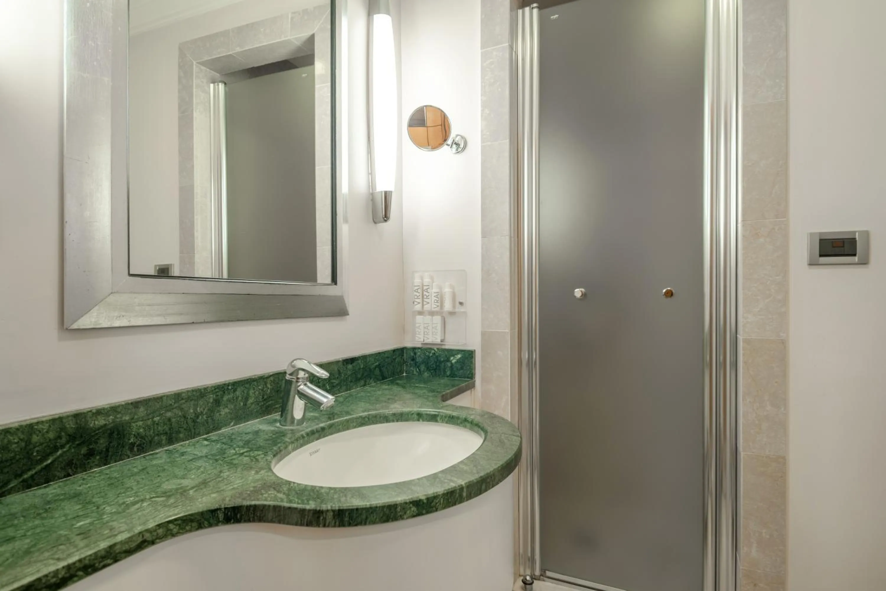 Classic Double or Twin Room in Room Mate Collection Mia, Rome Colosseum