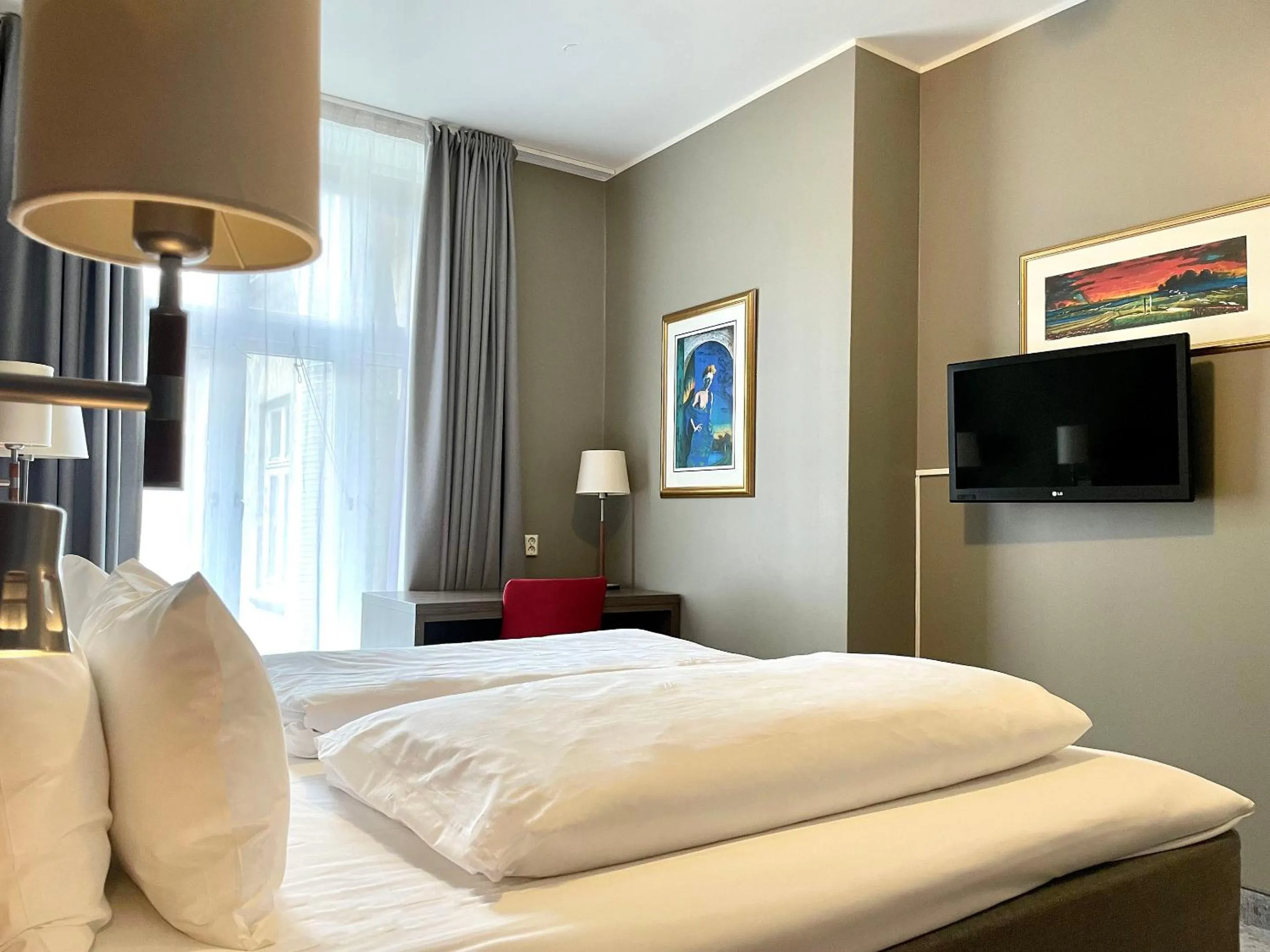 Photo of the whole room, Bed in Karl Johans gate 35