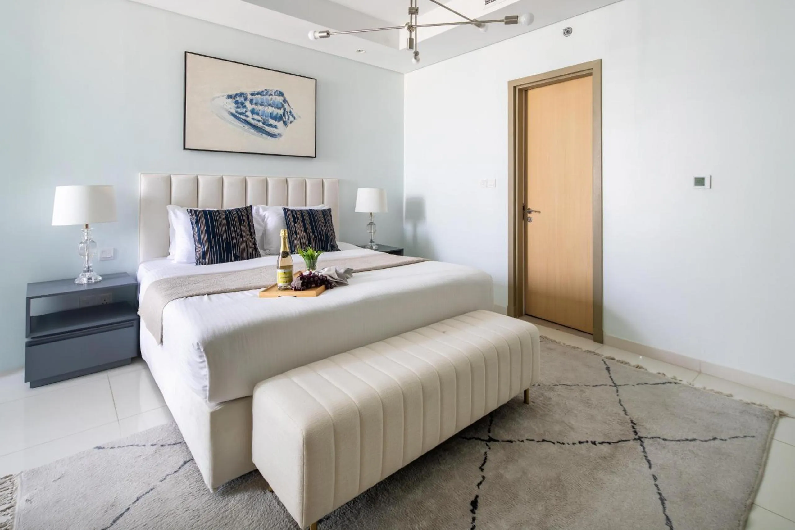 Bed in Frank Porter - Paramount Midtown