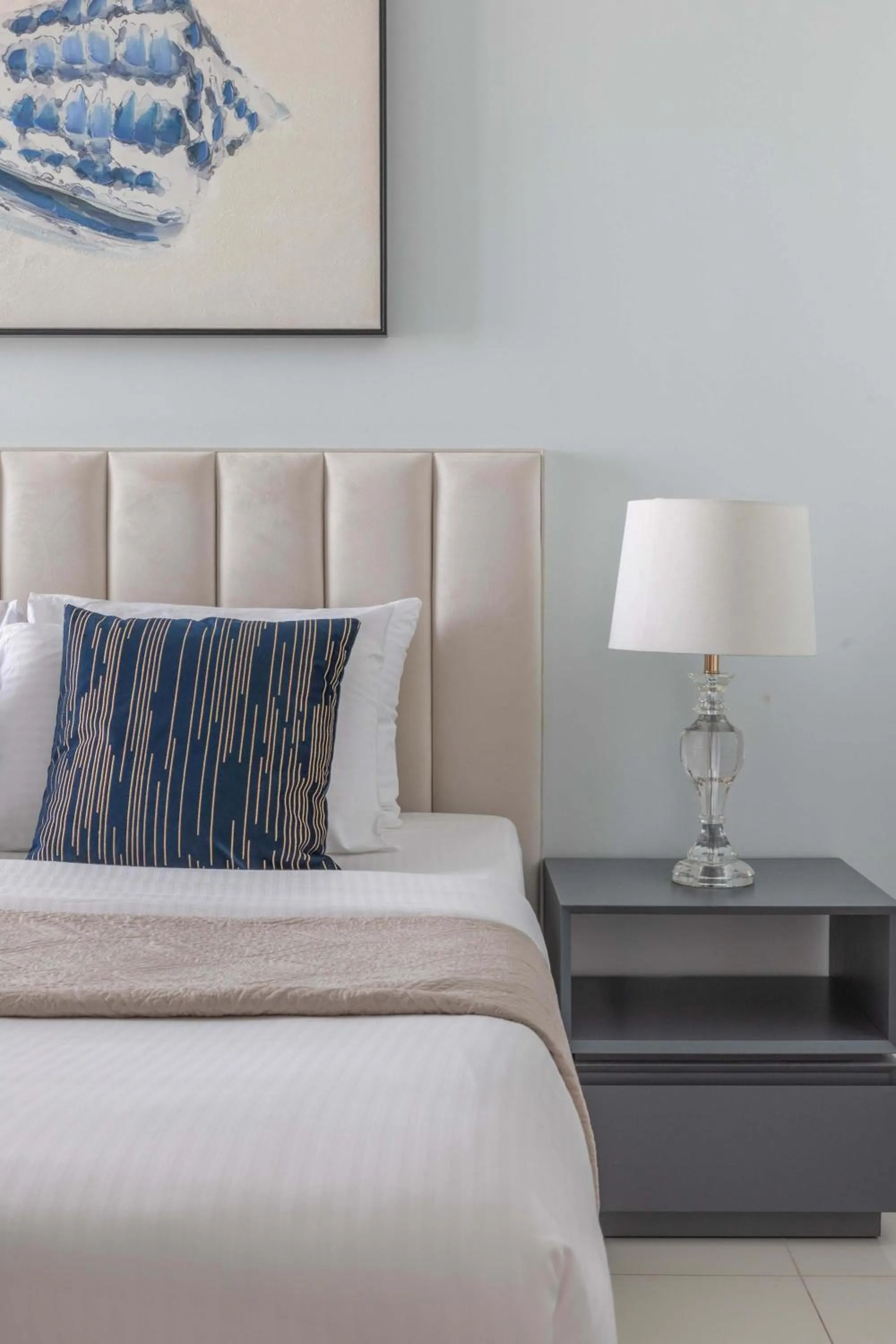 Bed in Frank Porter - Paramount Midtown