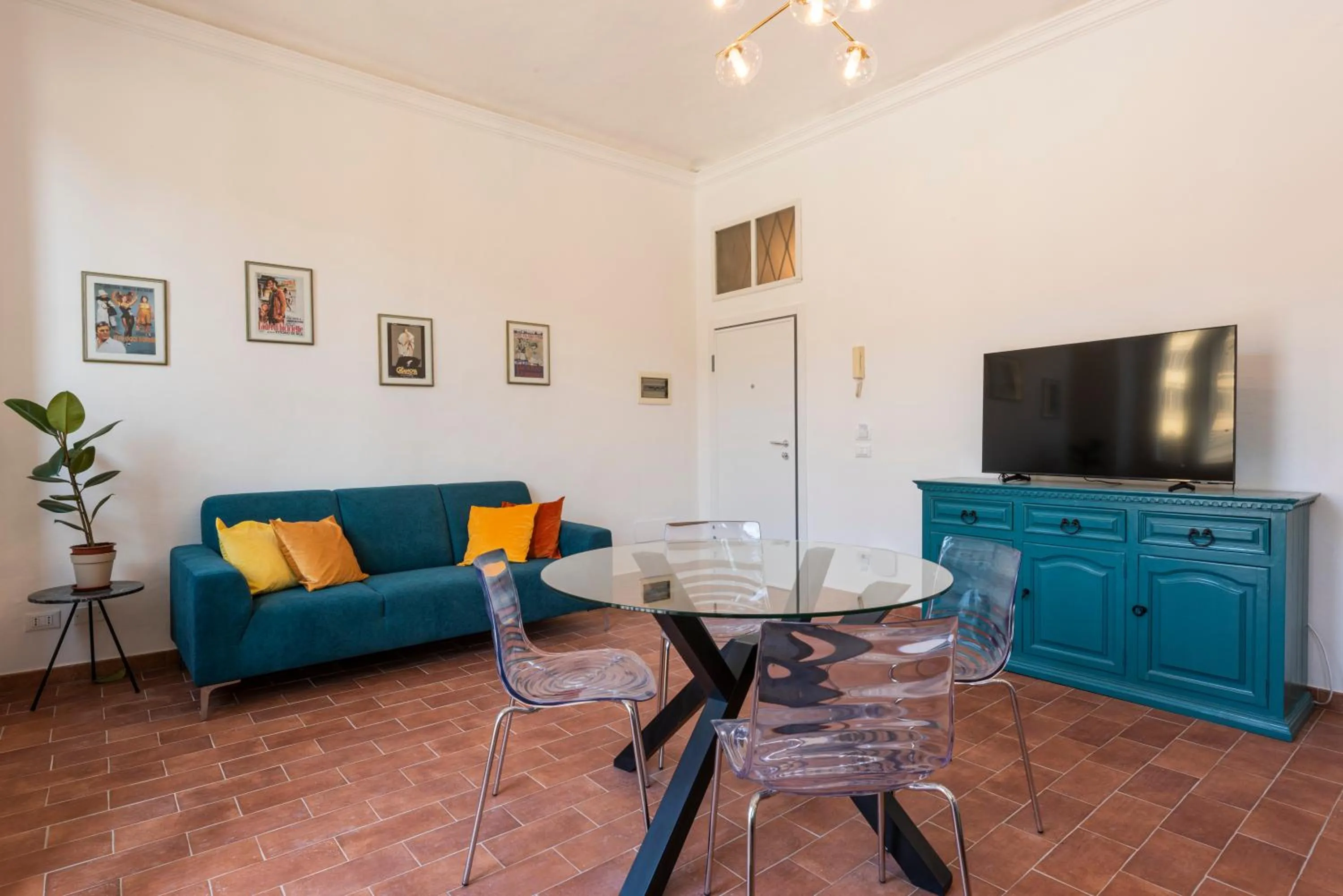 TV and multimedia in Santa Croce Palace by Mmega