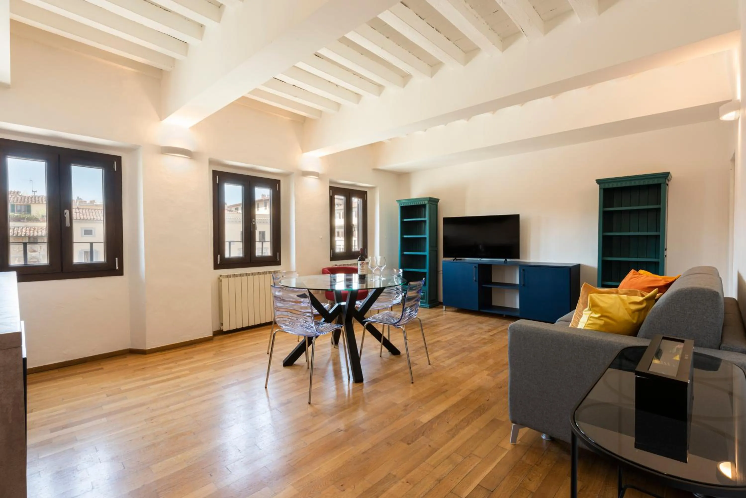 TV and multimedia in Santa Croce Palace by Mmega