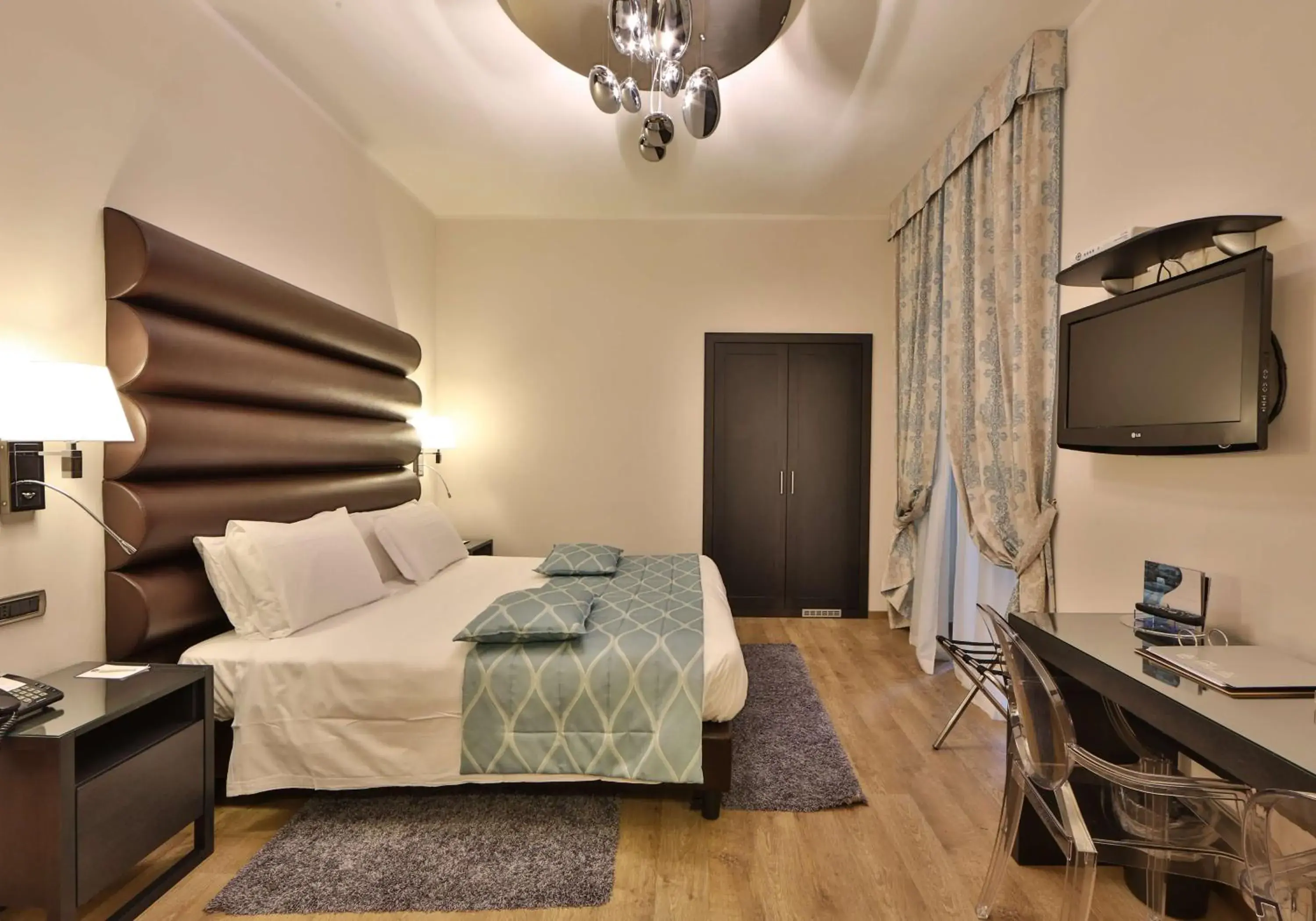 Deluxe Double Room in Best Western Plus Hotel Genova Deluxe Double Room in Best Western Plus Hotel Genova