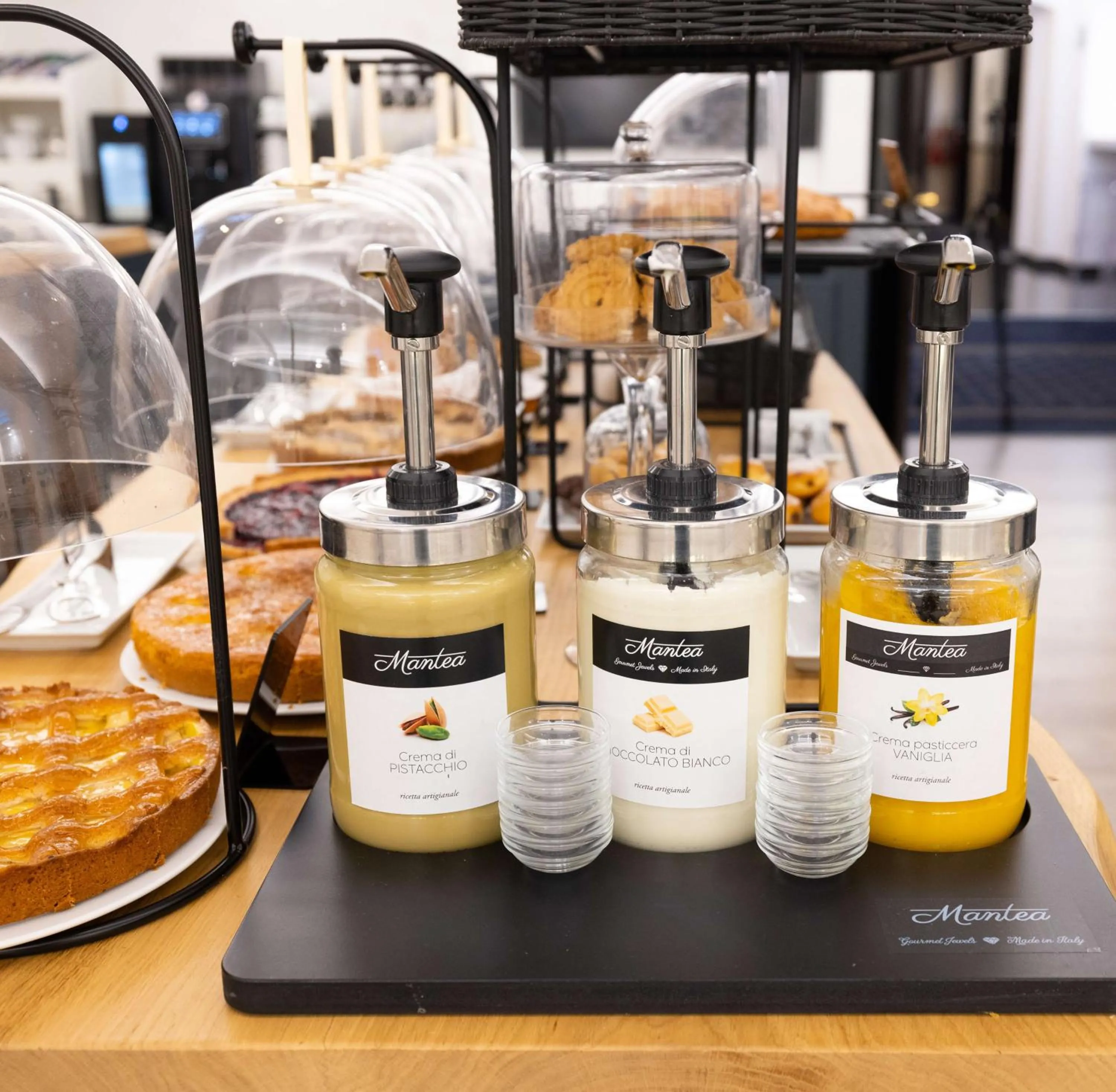 Breakfast in Best Western Plus Hotel Genova