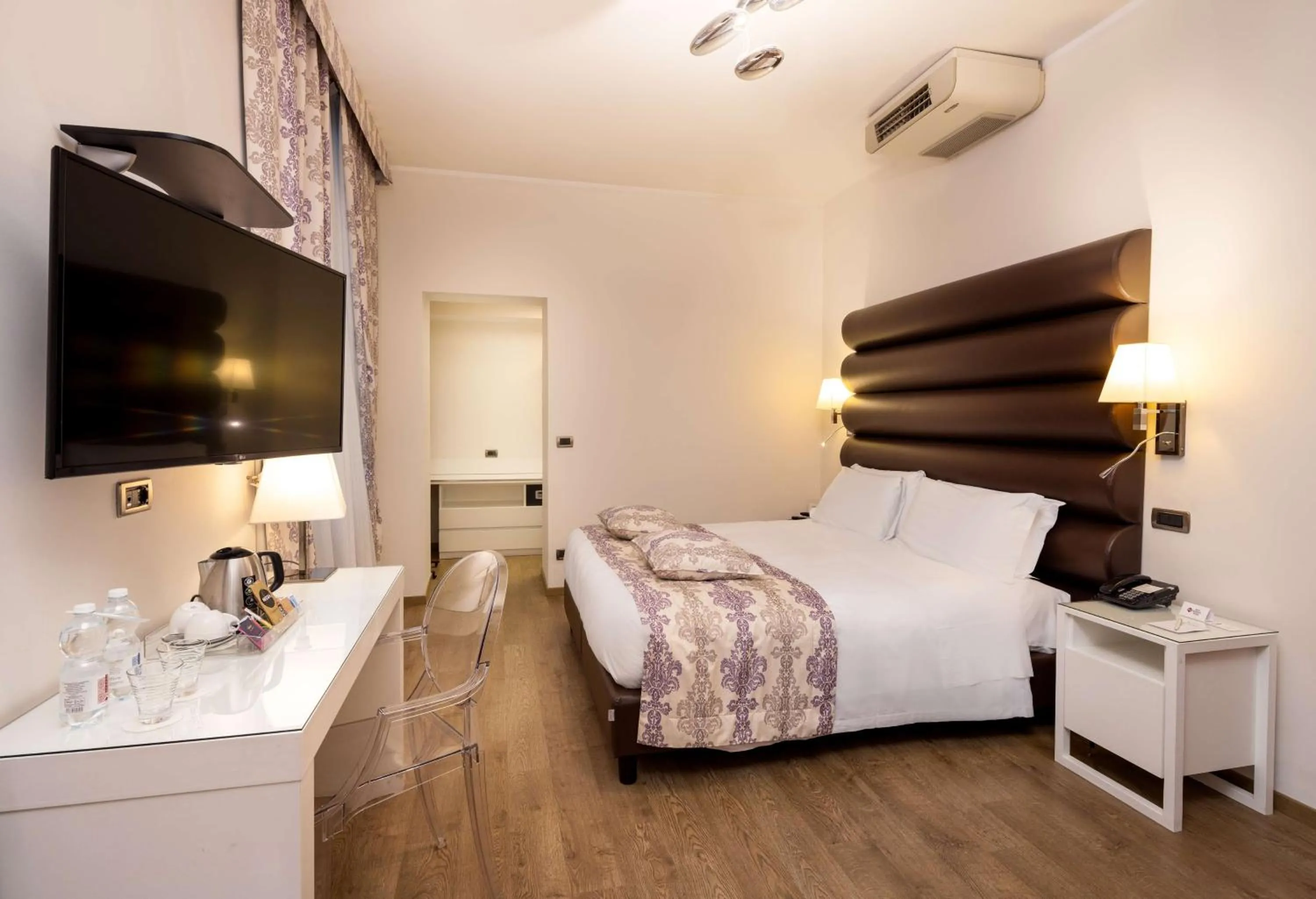 Bedroom, Bed in Best Western Plus Hotel Genova