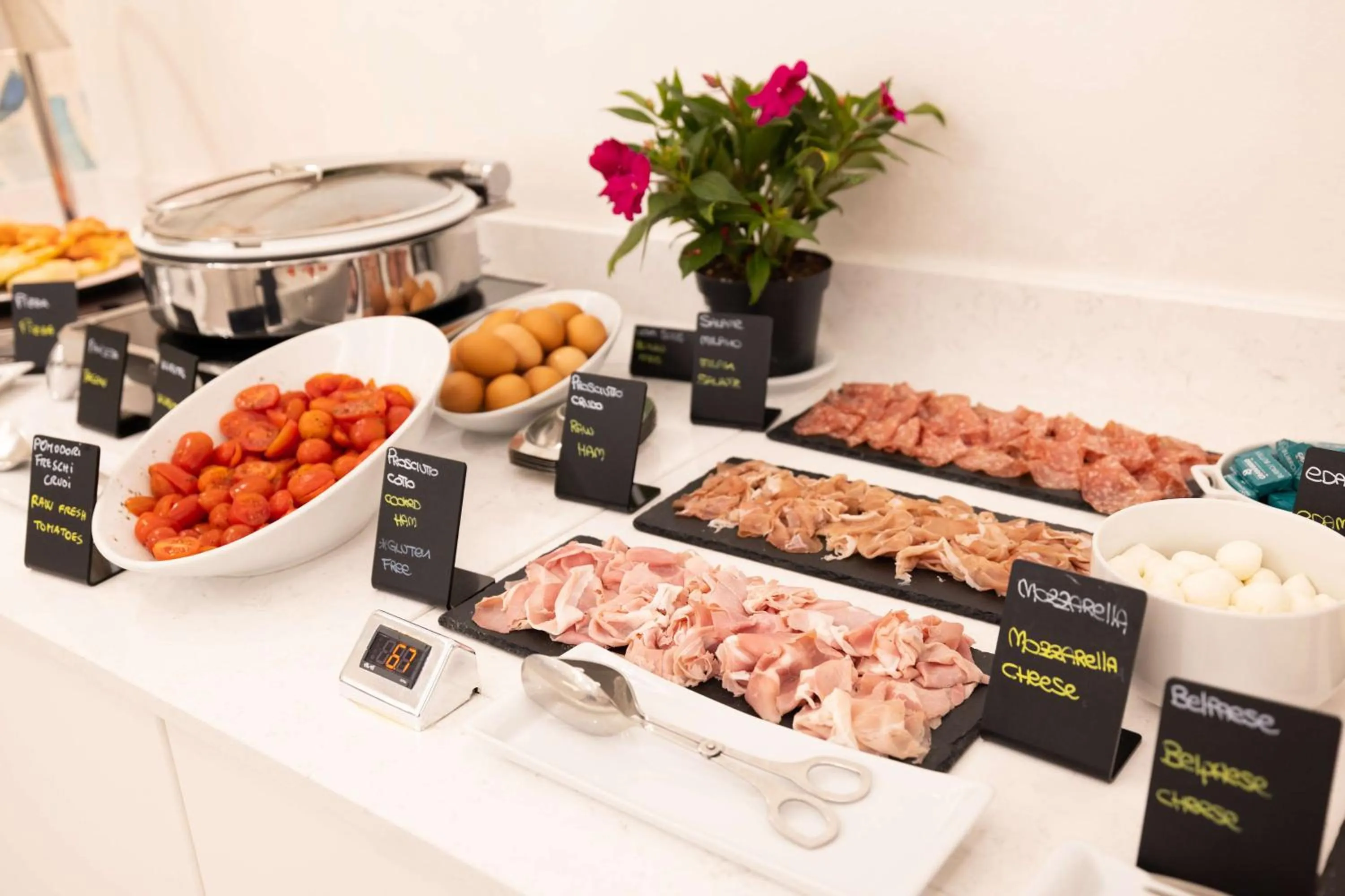 Breakfast in Best Western Plus Hotel Genova