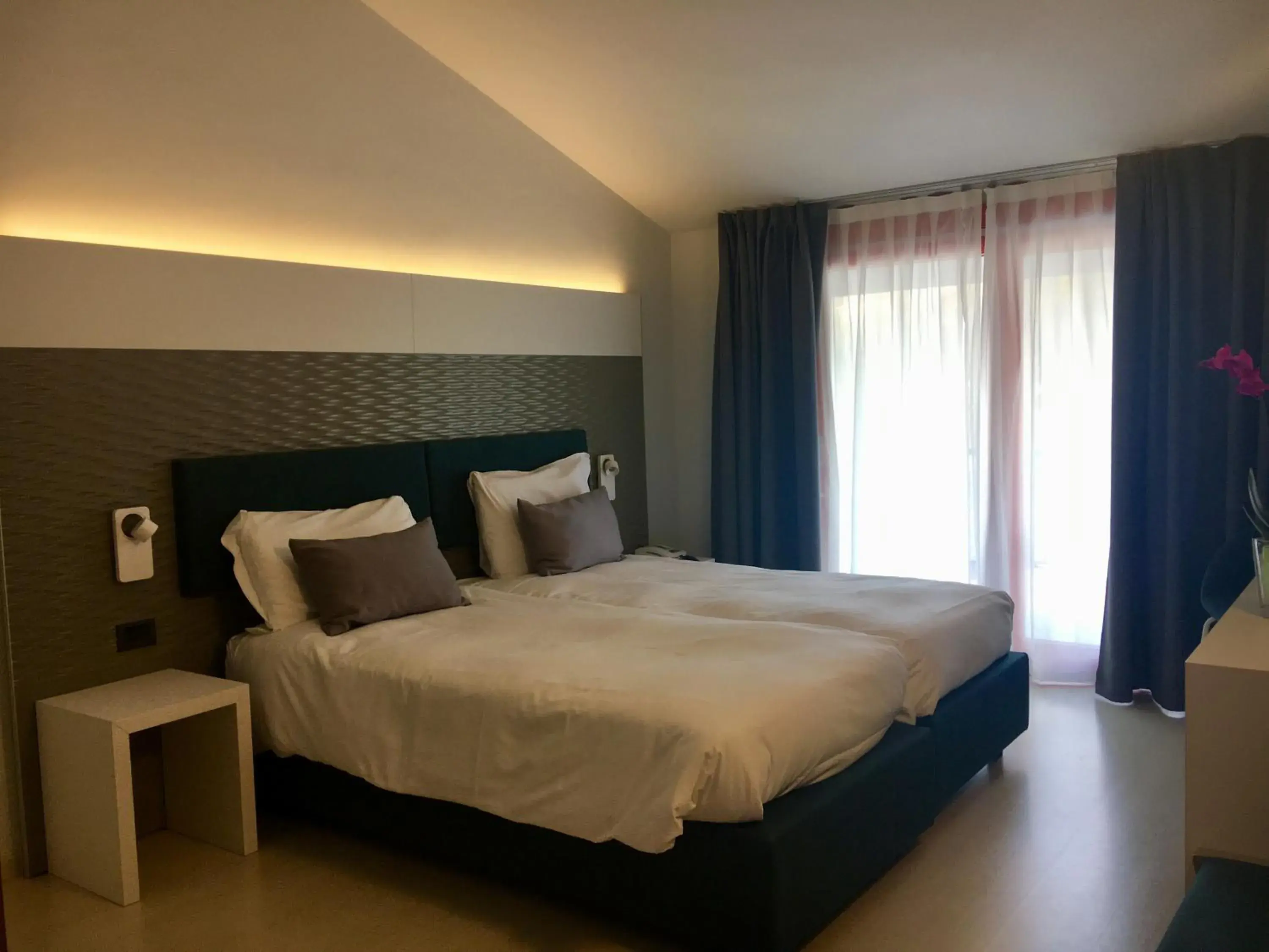 Double or Twin Room with Mountain View in Hotel L'Approdo Double or Twin Room with Mountain View in Hotel L'Approdo