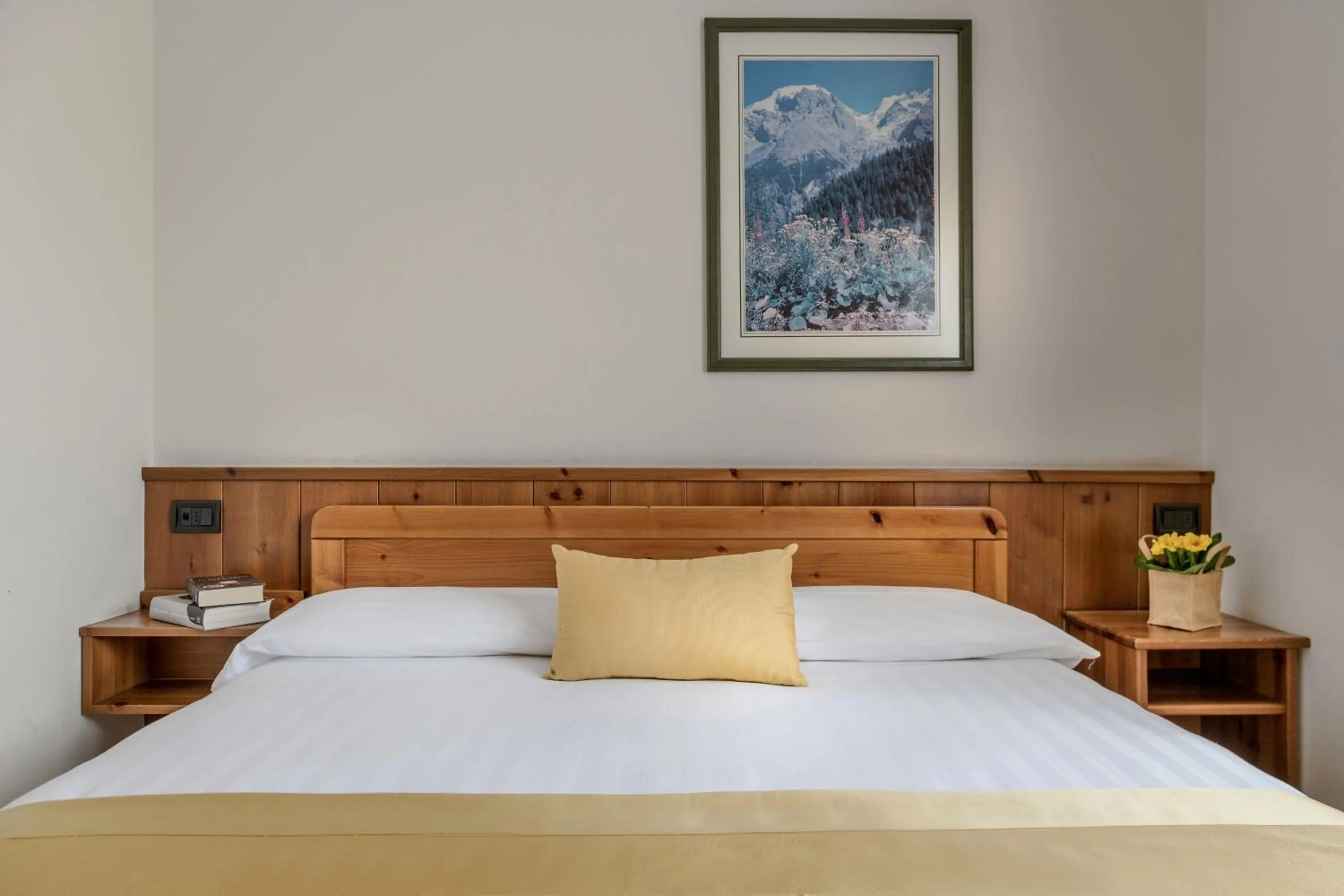 Bed in Hotel Cristallo