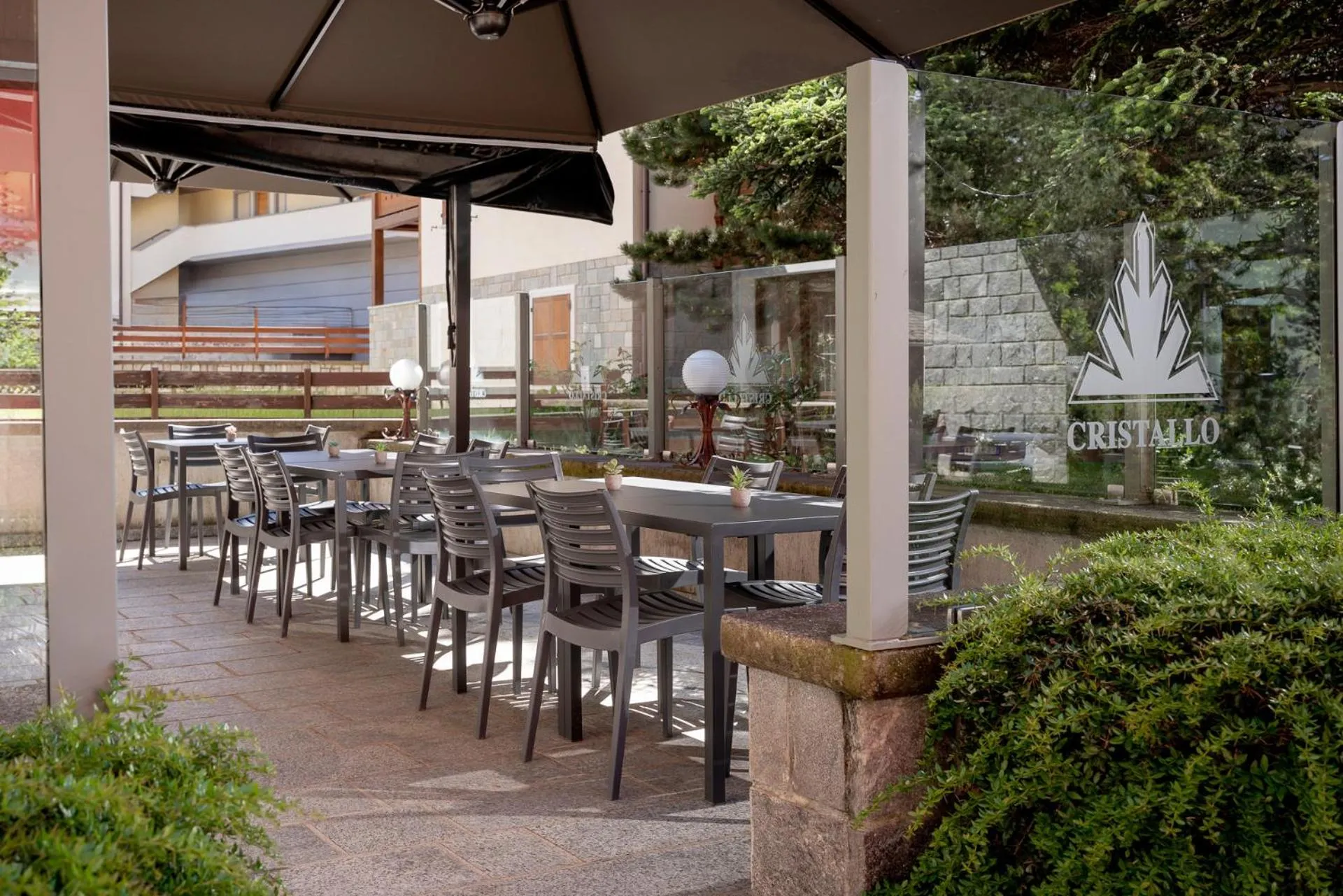 Patio in Hotel Cristallo