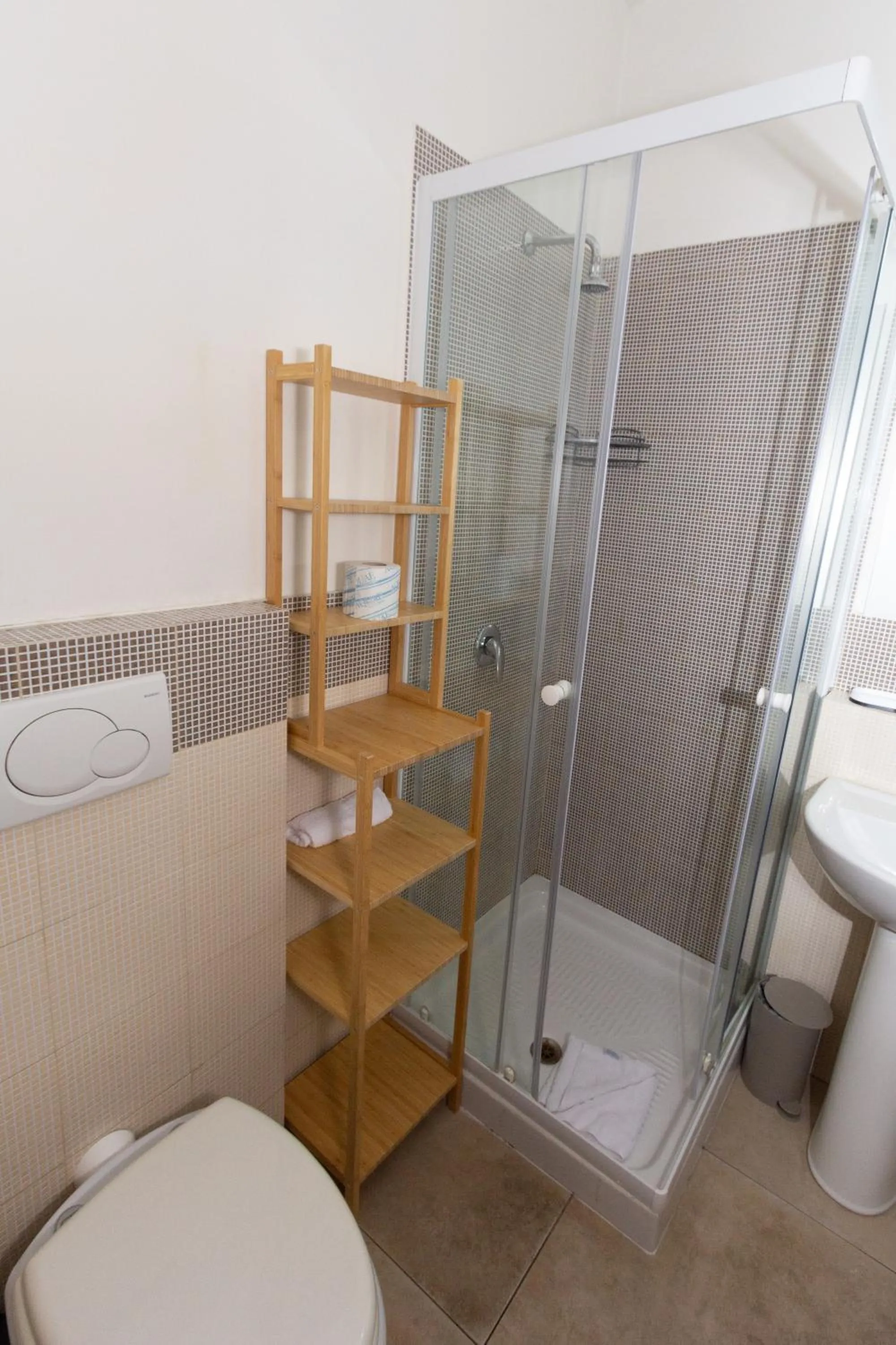 Bathroom in Aurelio Deluxe Rooms