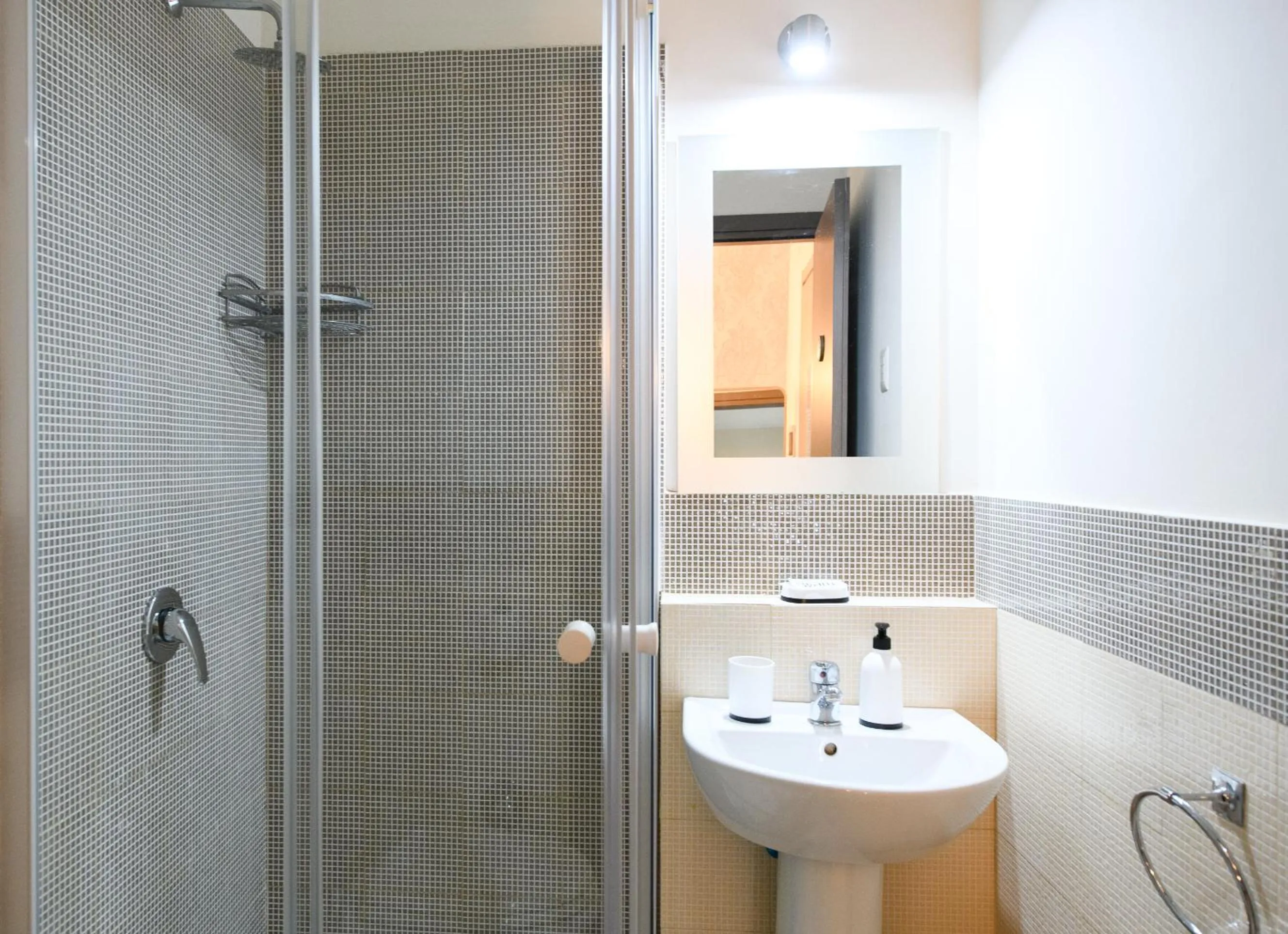 Bathroom in Aurelio Deluxe Rooms