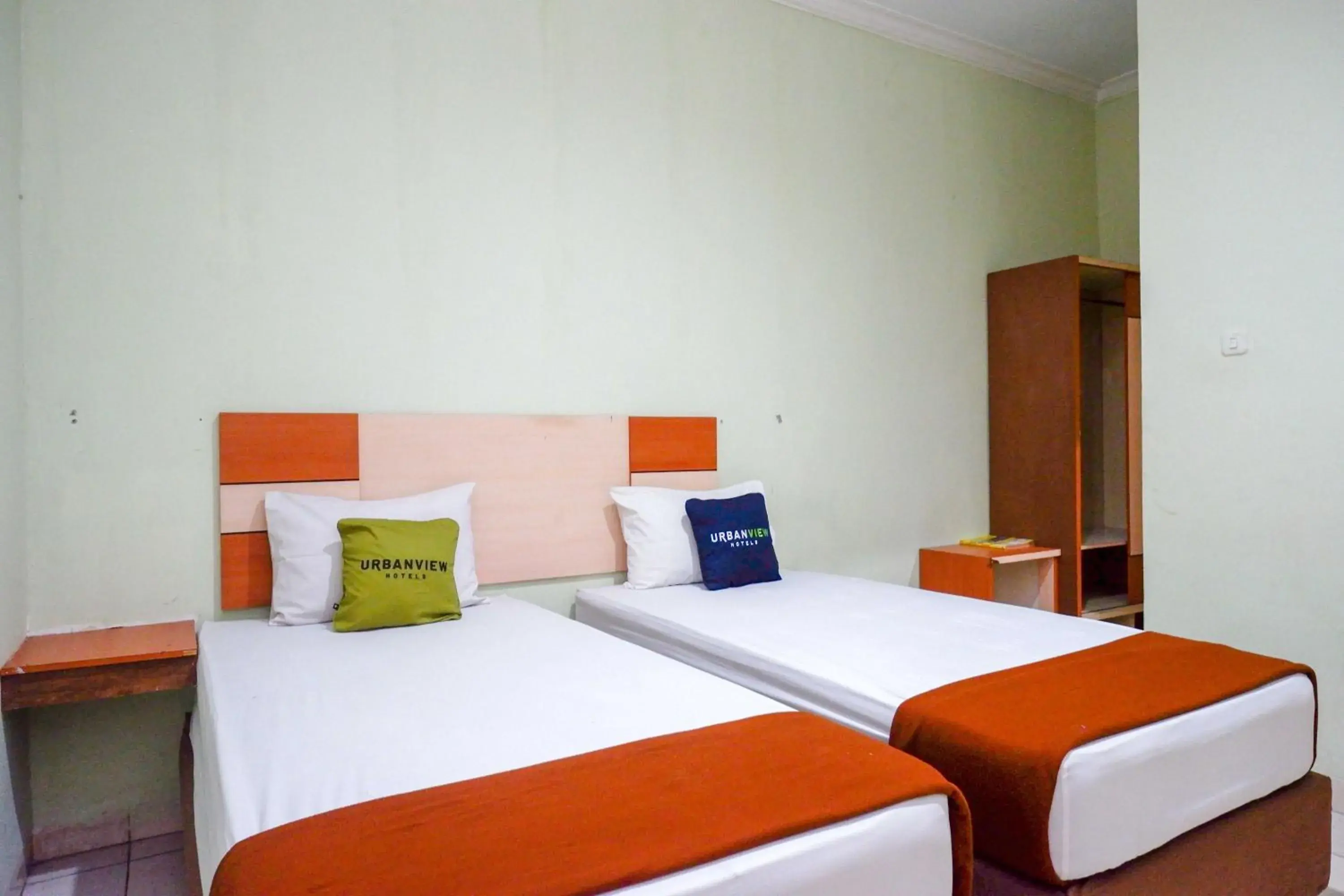 Twin Room in Urbanview Hotel Platinum Parepare Twin Room in Urbanview Hotel Platinum Parepare
