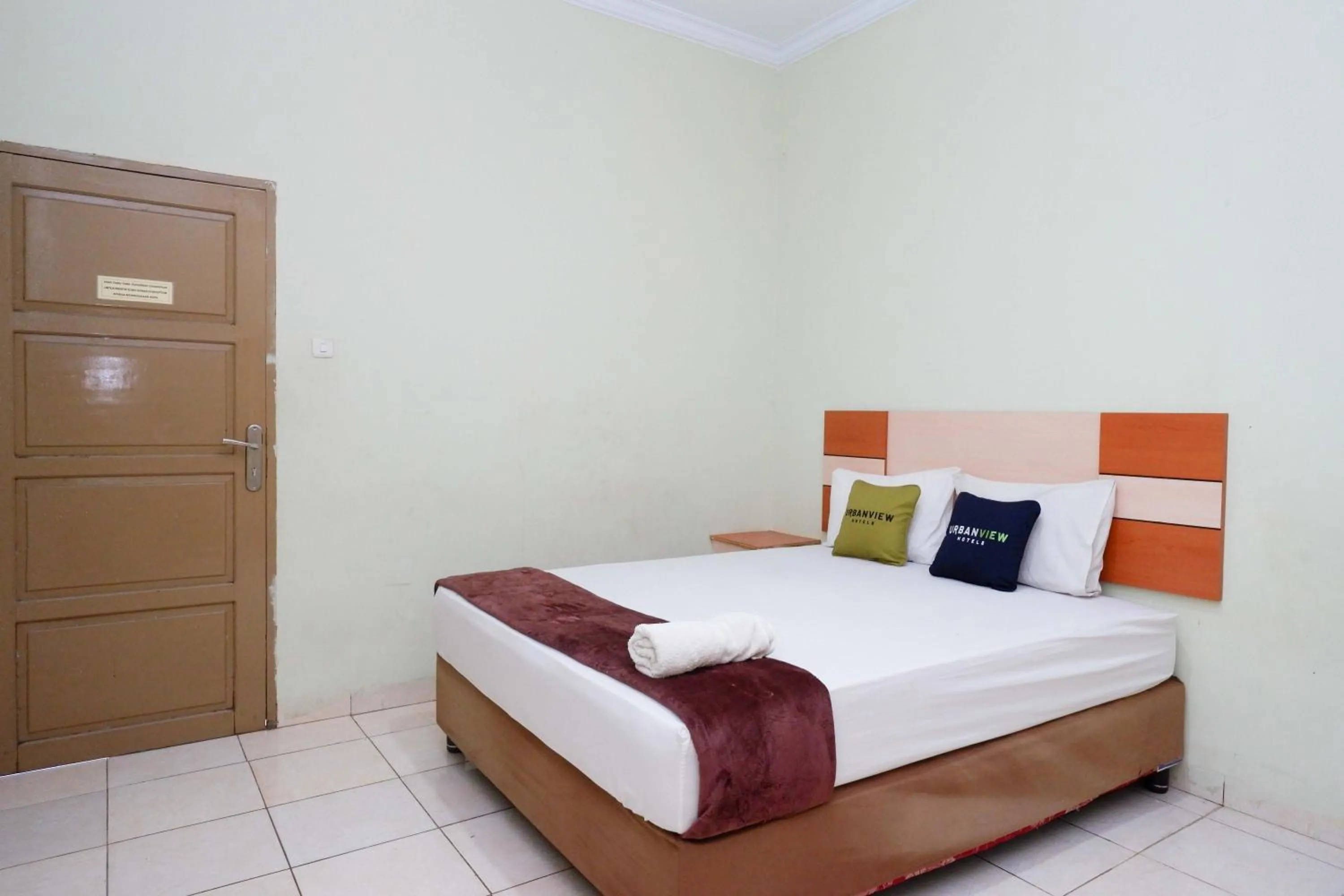 Bedroom, Bed in Urbanview Hotel Platinum Parepare
