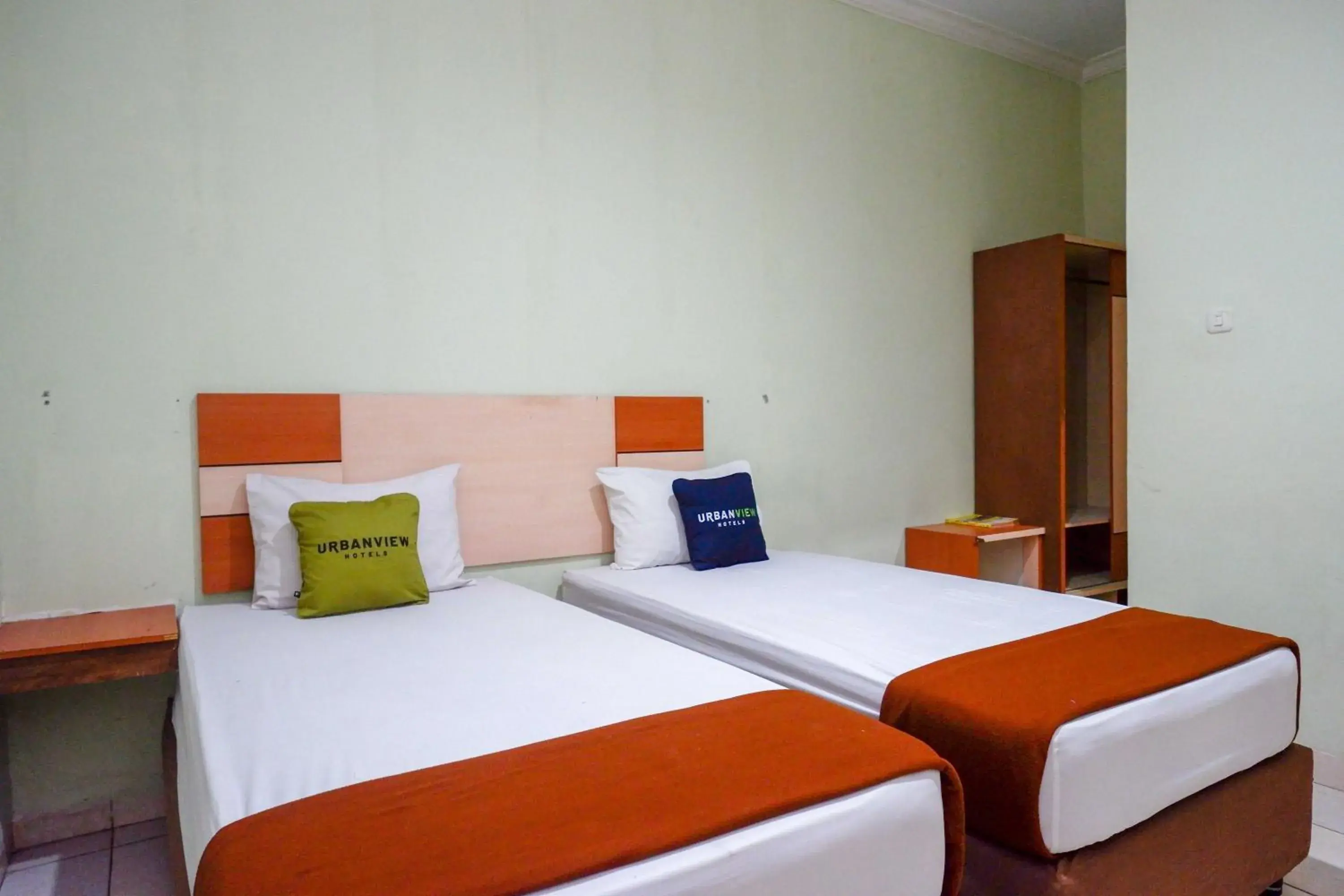 Twin Room in Urbanview Hotel Platinum Parepare Twin Room in Urbanview Hotel Platinum Parepare