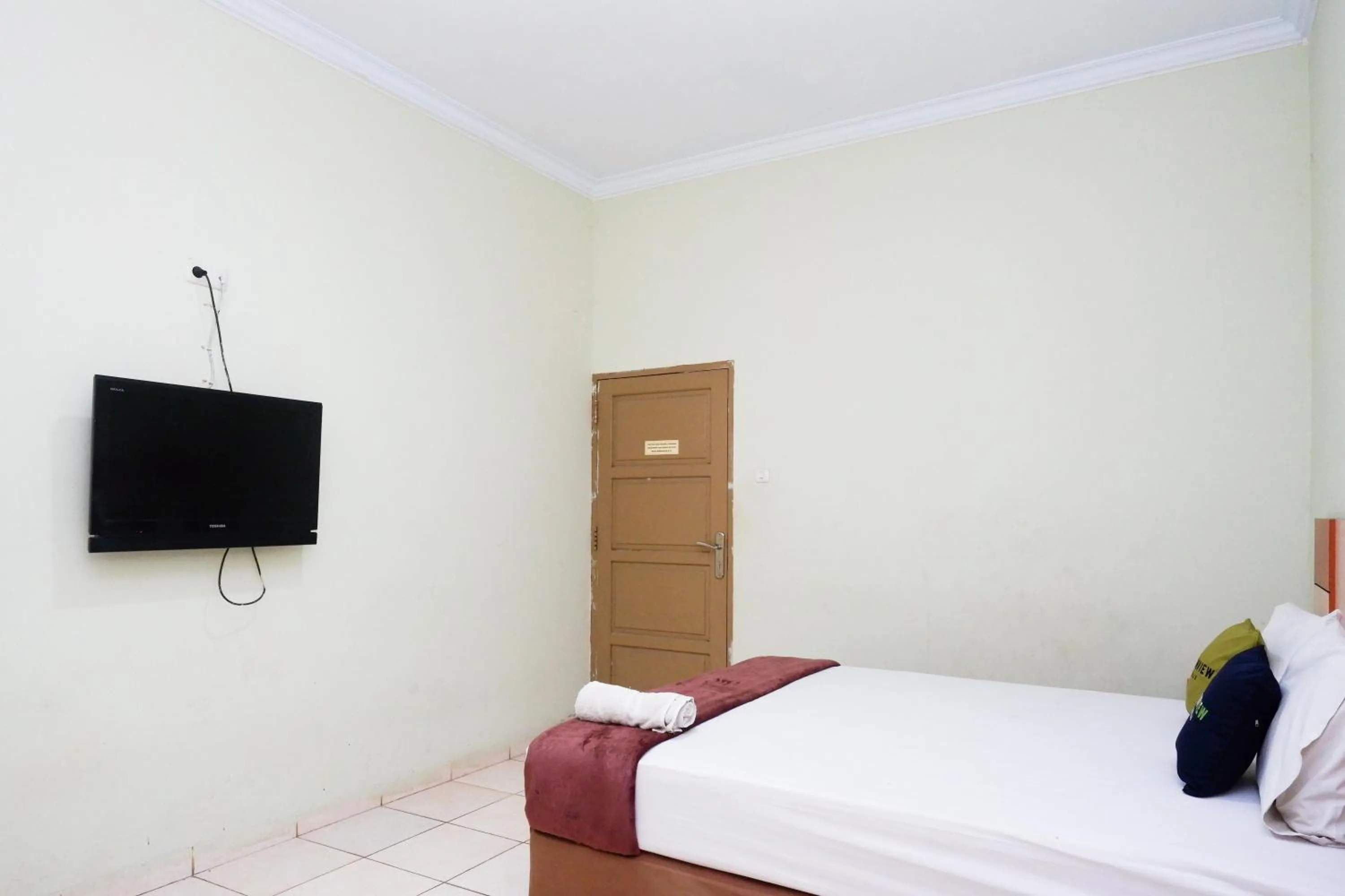 Bedroom, Bed in Urbanview Hotel Platinum Parepare