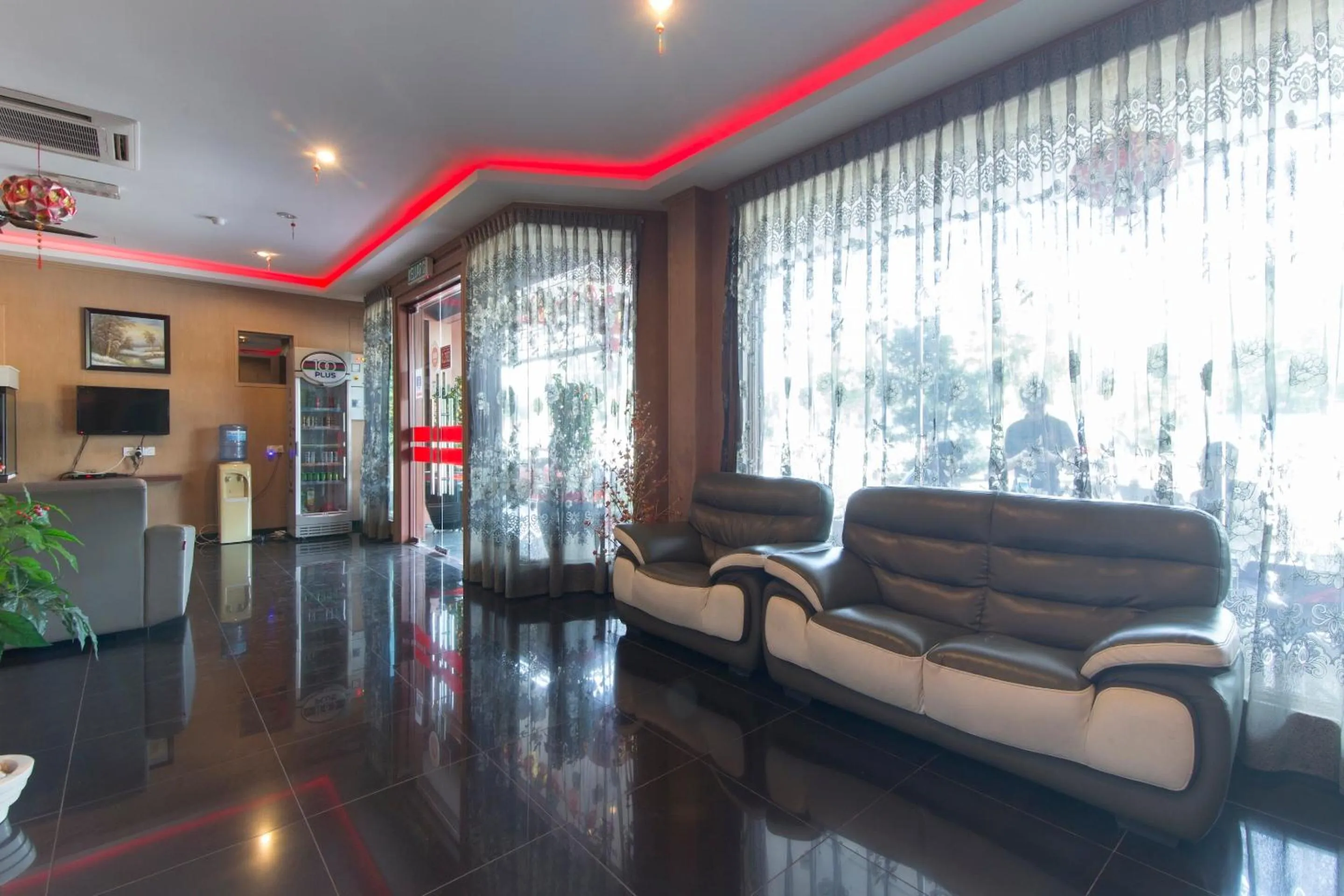 Lobby or reception in Chemor Inn