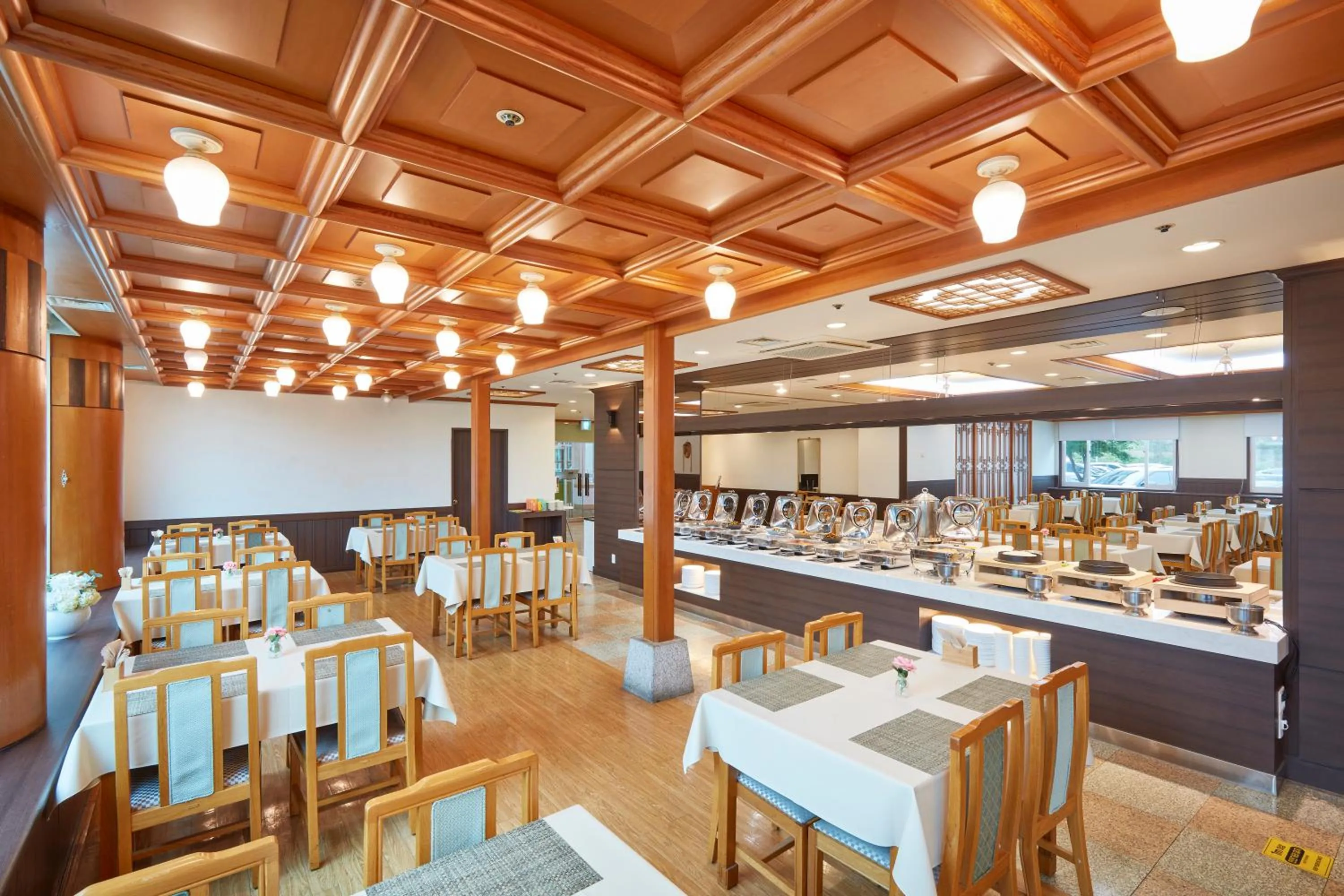 Restaurant/places to eat in Kumho Seorak Resort