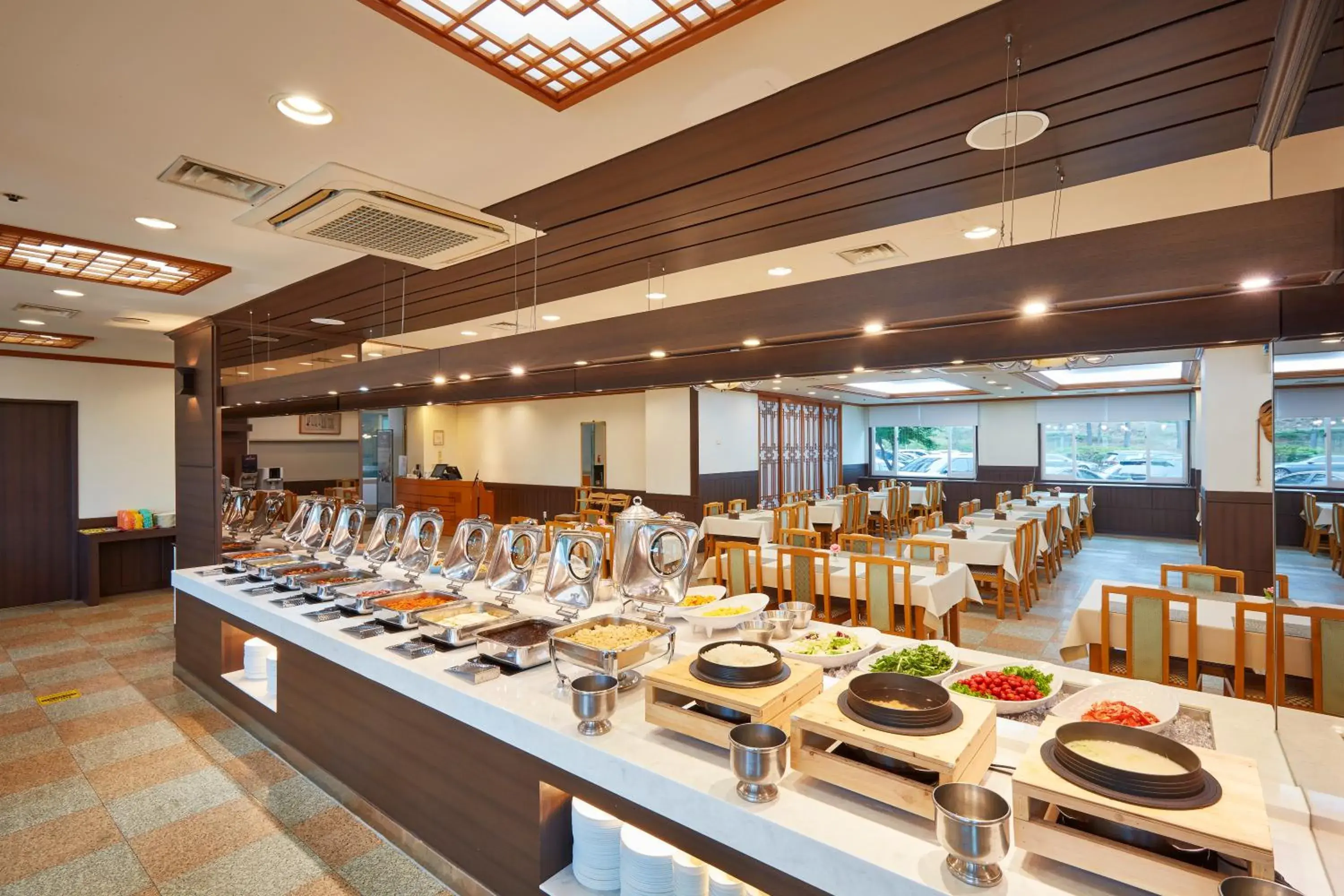 Restaurant/places to eat in Kumho Seorak Resort Restaurant/places to eat in Kumho Seorak Resort