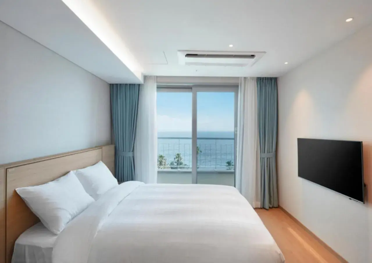 Bed in Kumho Jeju Resort Bed in Kumho Jeju Resort