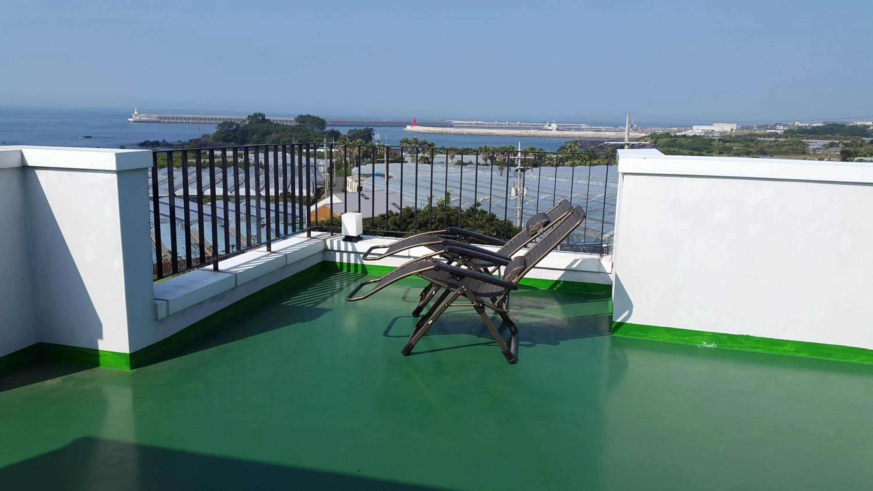 Jeju Bada Wi Olle Pension