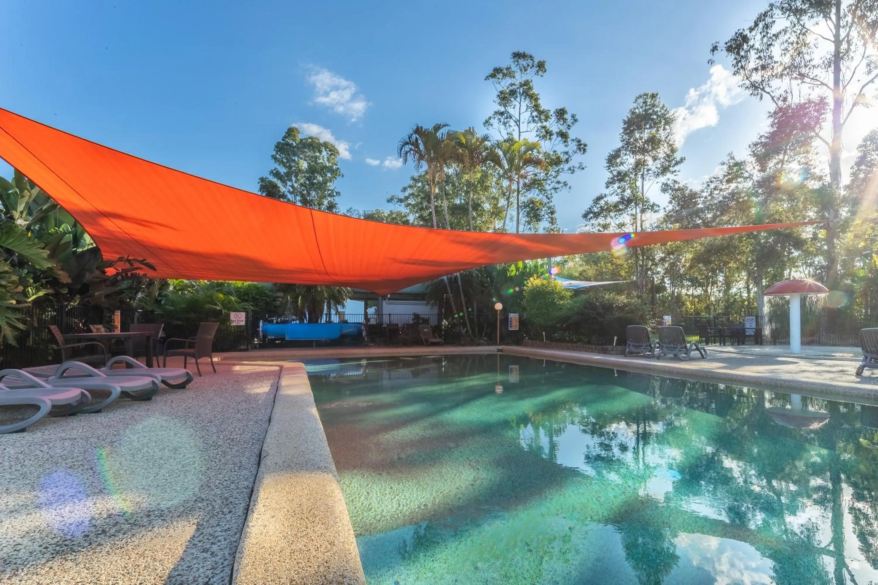 Swimming pool in Ingenia Holidays Noosa