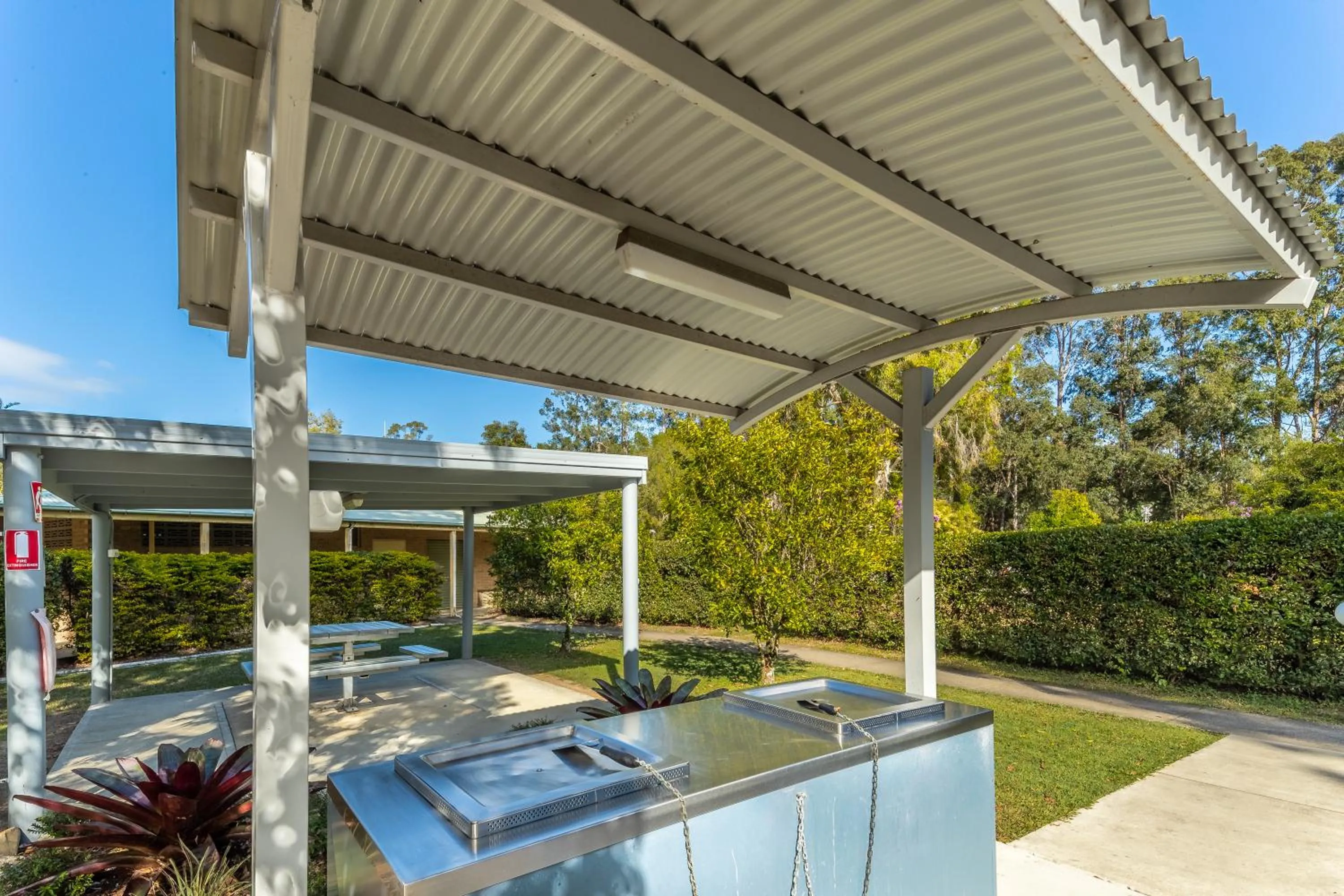 BBQ facilities in Ingenia Holidays Noosa