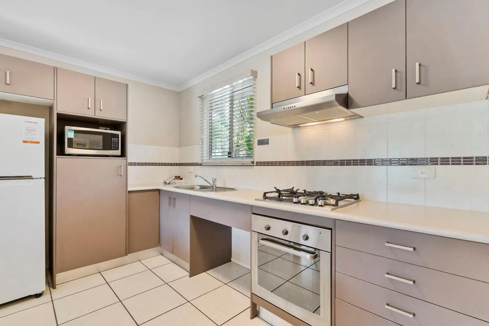 Kitchen or kitchenette in Ingenia Holidays Noosa