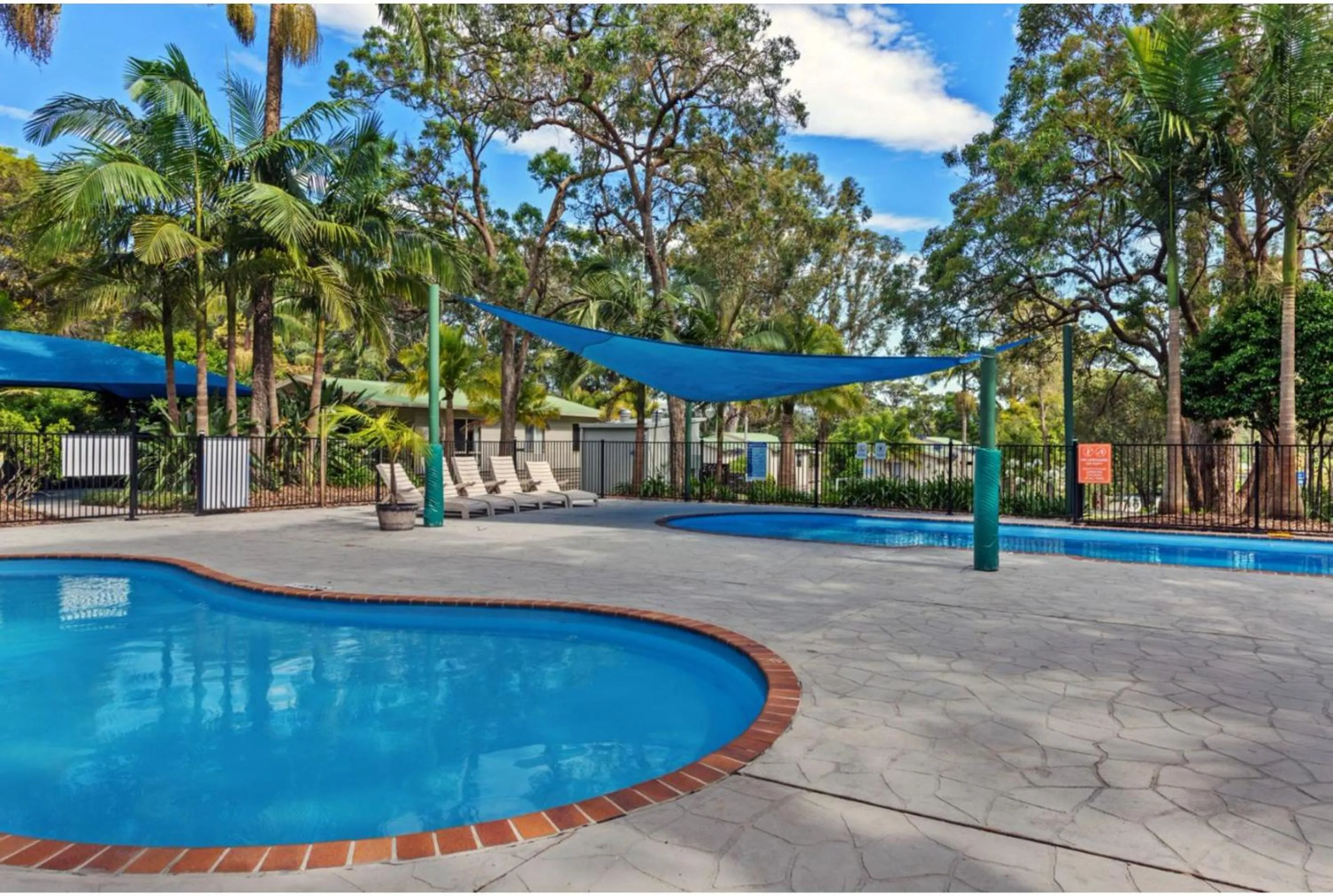 Swimming pool in Discovery Parks - Burrill Lake, Ulladulla
