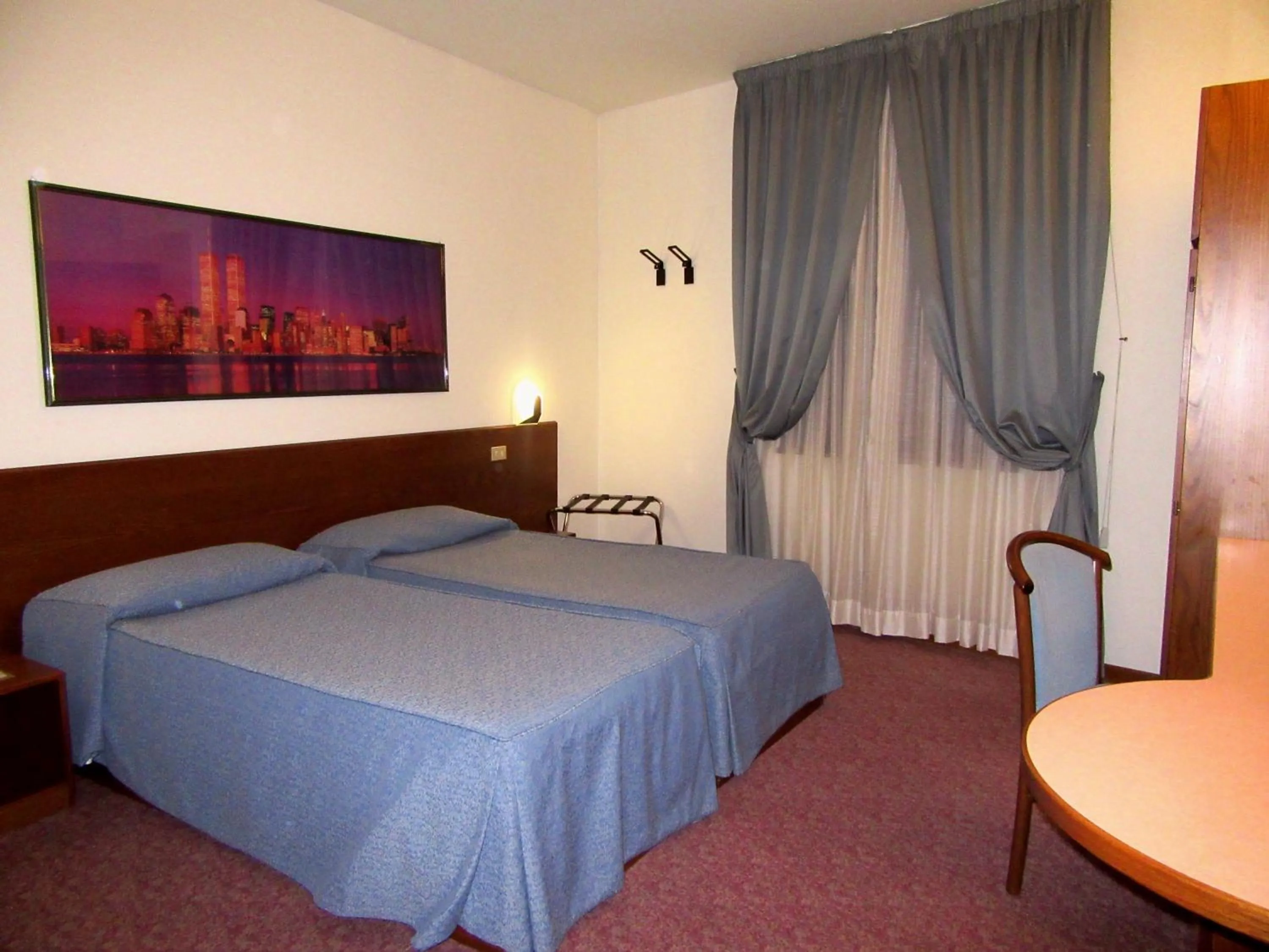 Shower, Bed in Hotel Giardino