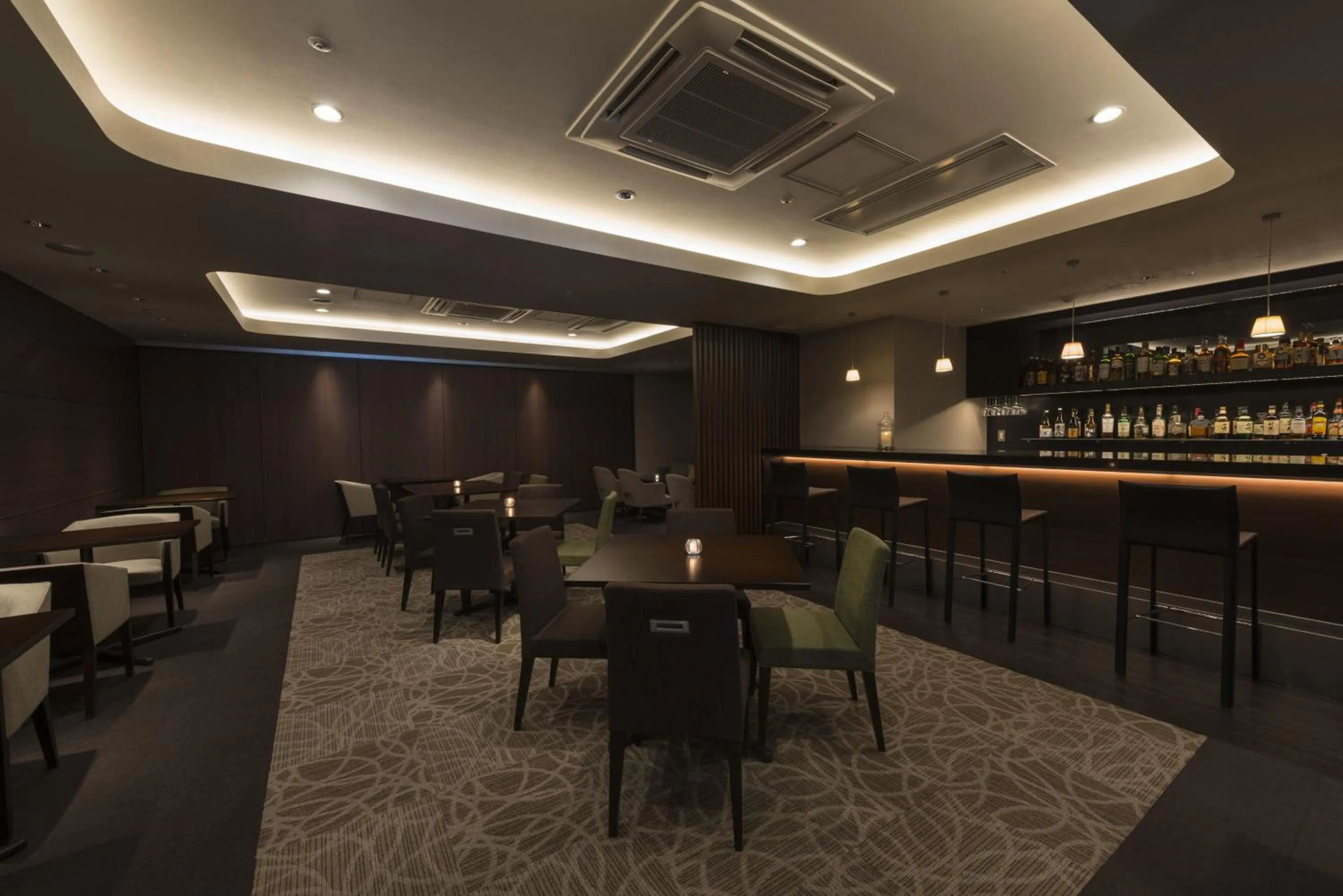 Lounge or bar in Nagoya Kanayama Hotel