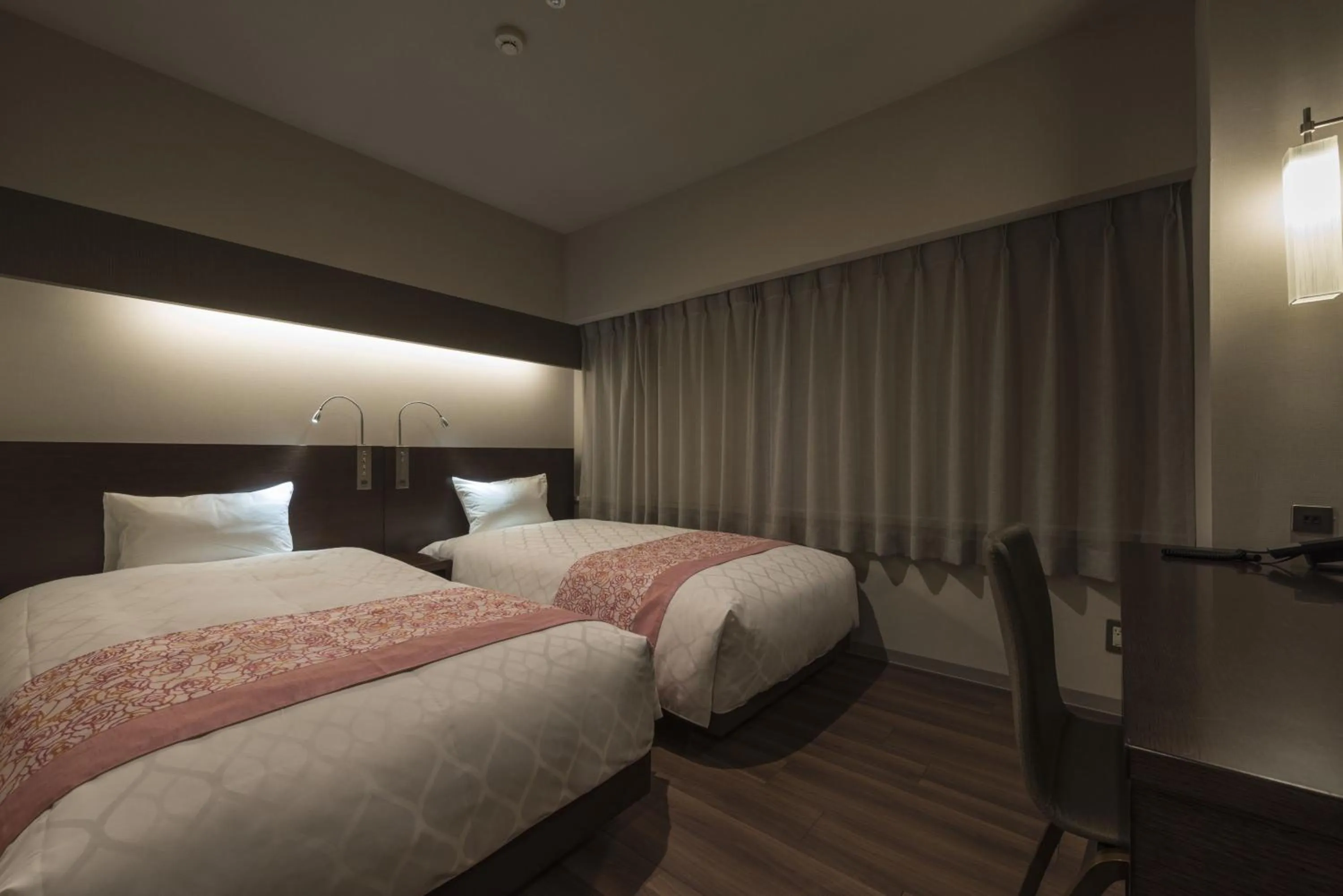 Photo of the whole room, Bed in Nagoya Kanayama Hotel