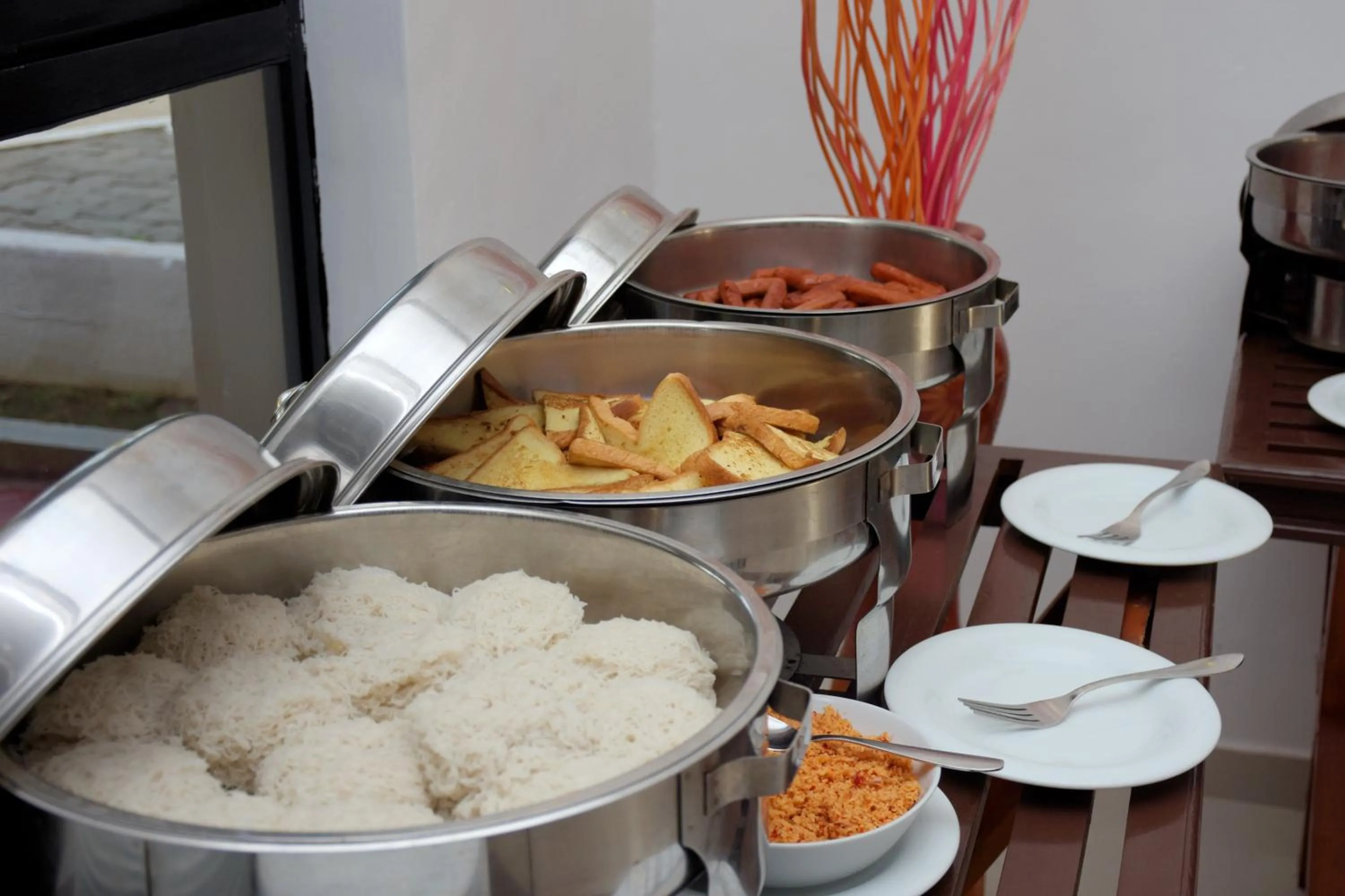 Buffet breakfast in Amagi Beach – Secluded Slice of Paradise