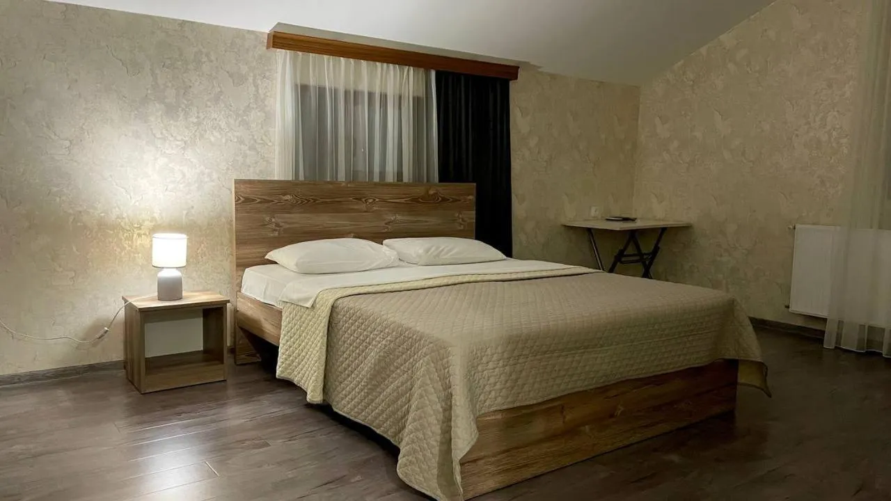 Bed in Hotel West Face