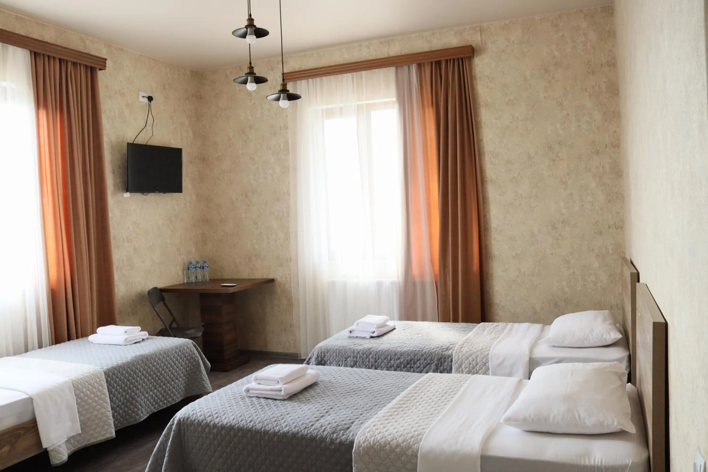 Bed in Hotel West Face