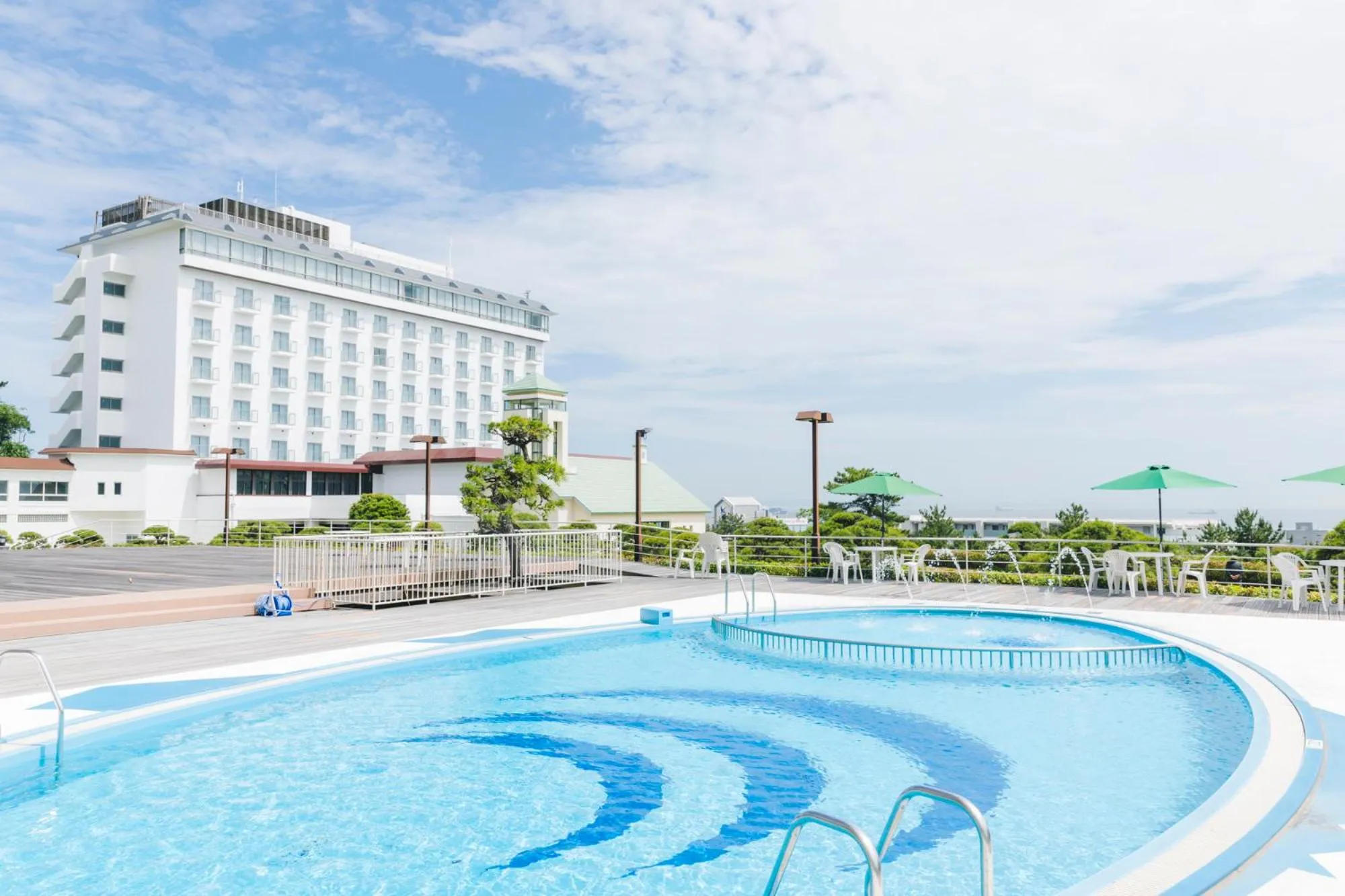 Swimming pool in Seaside Hotel Maiko Villa Kobe