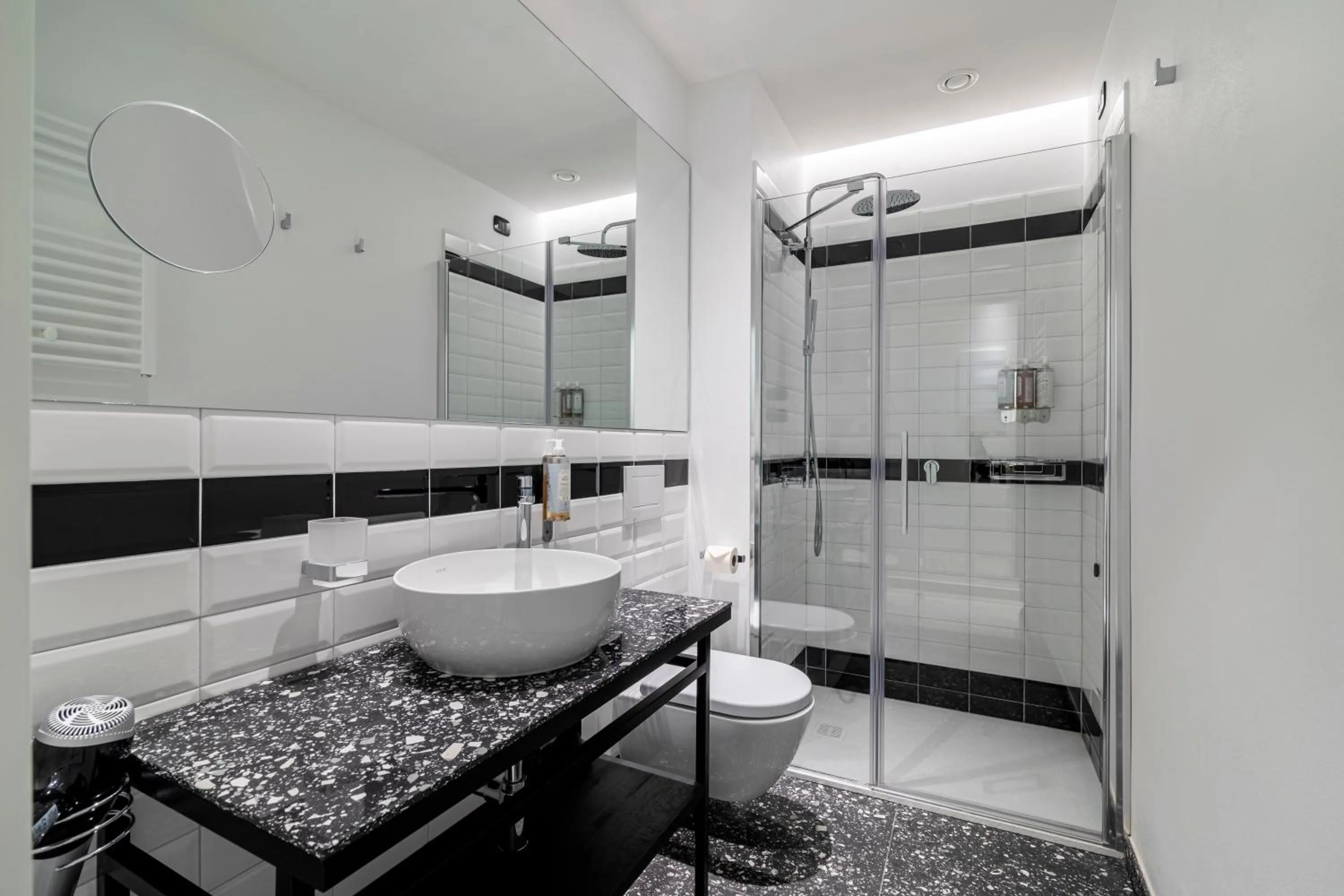 Shower in Stadt Hotel Città