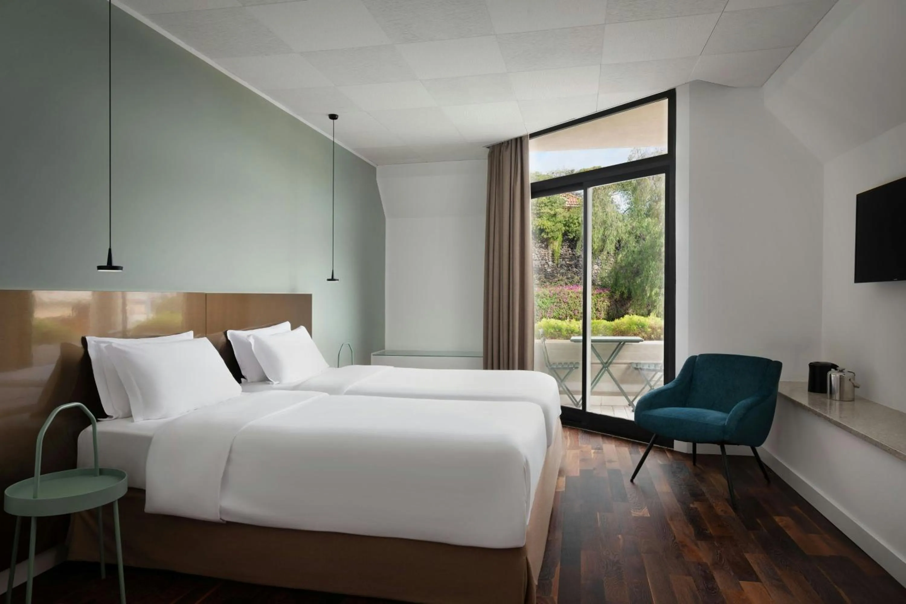 Bedroom, Bed in Four Points by Sheraton Catania Hotel