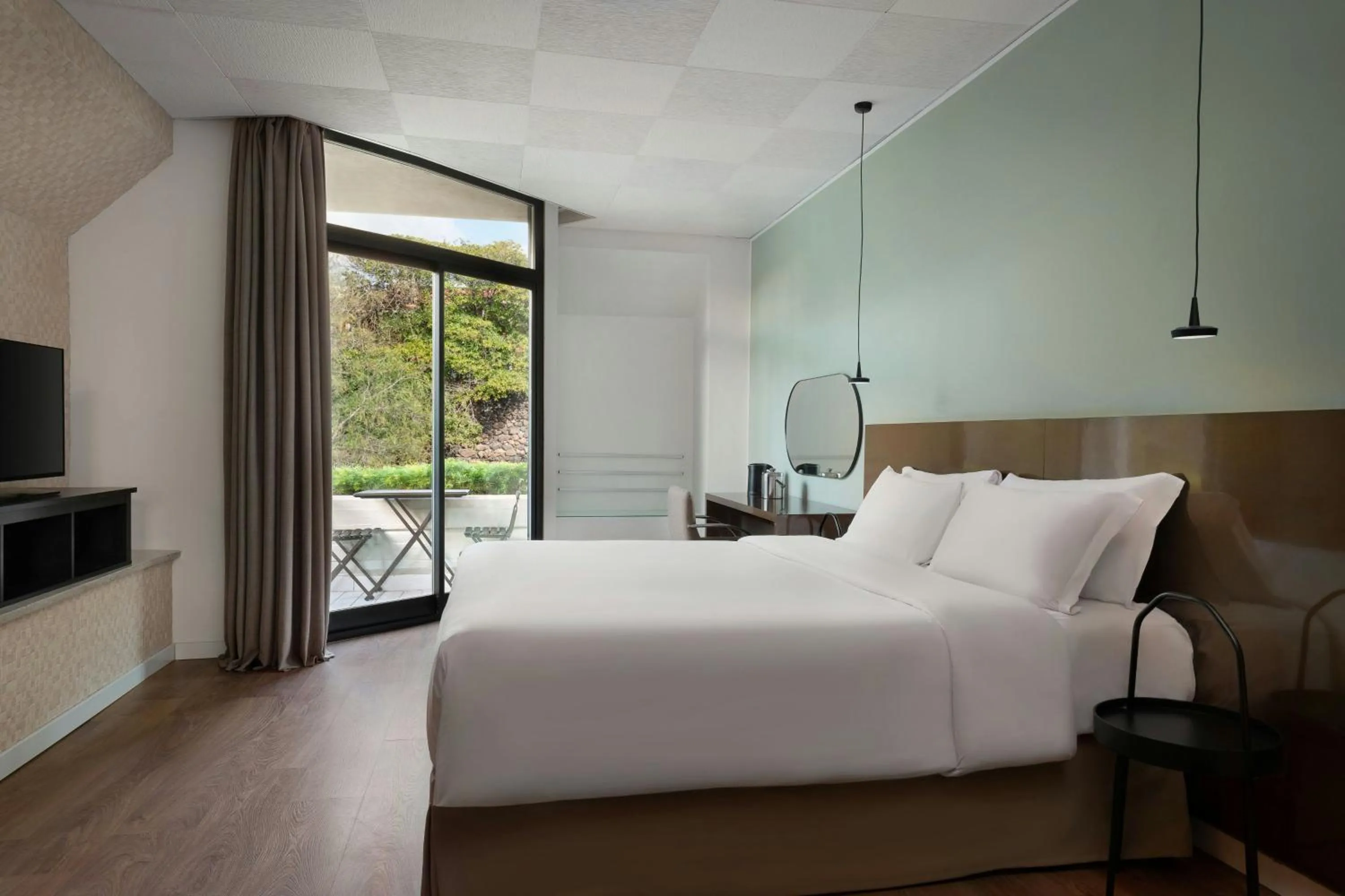 Bedroom, Bed in Four Points by Sheraton Catania Hotel