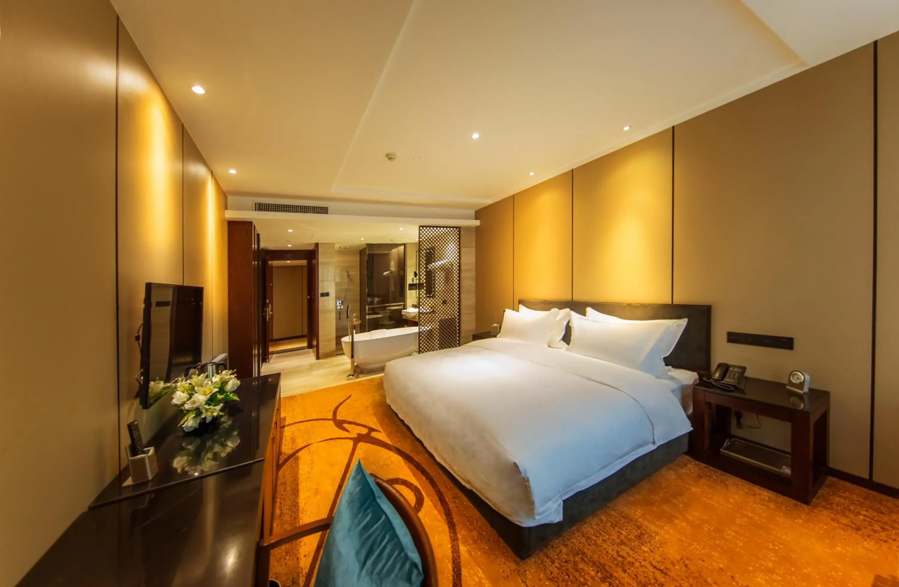 King Room with Garden View in Fulitai International Hotel King Room with Garden View in Fulitai International Hotel