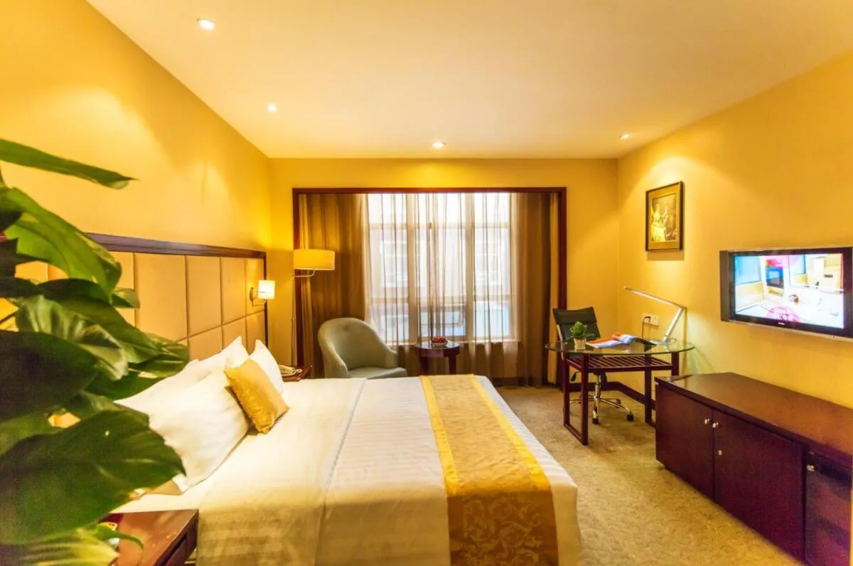 Bed in Fulitai International Hotel