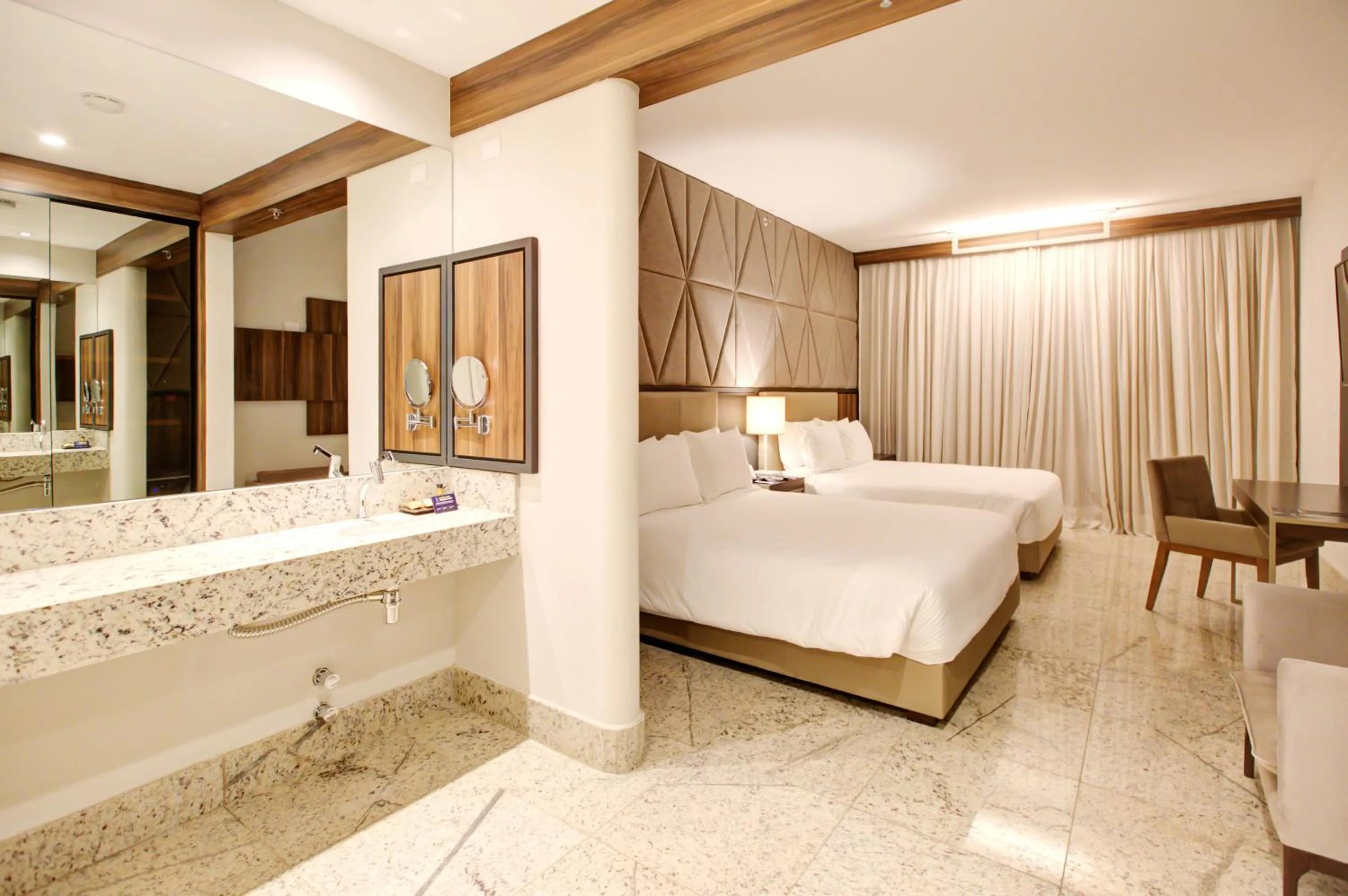 Bed in DoubleTree by Hilton - Resort - Foz do Iguaçu