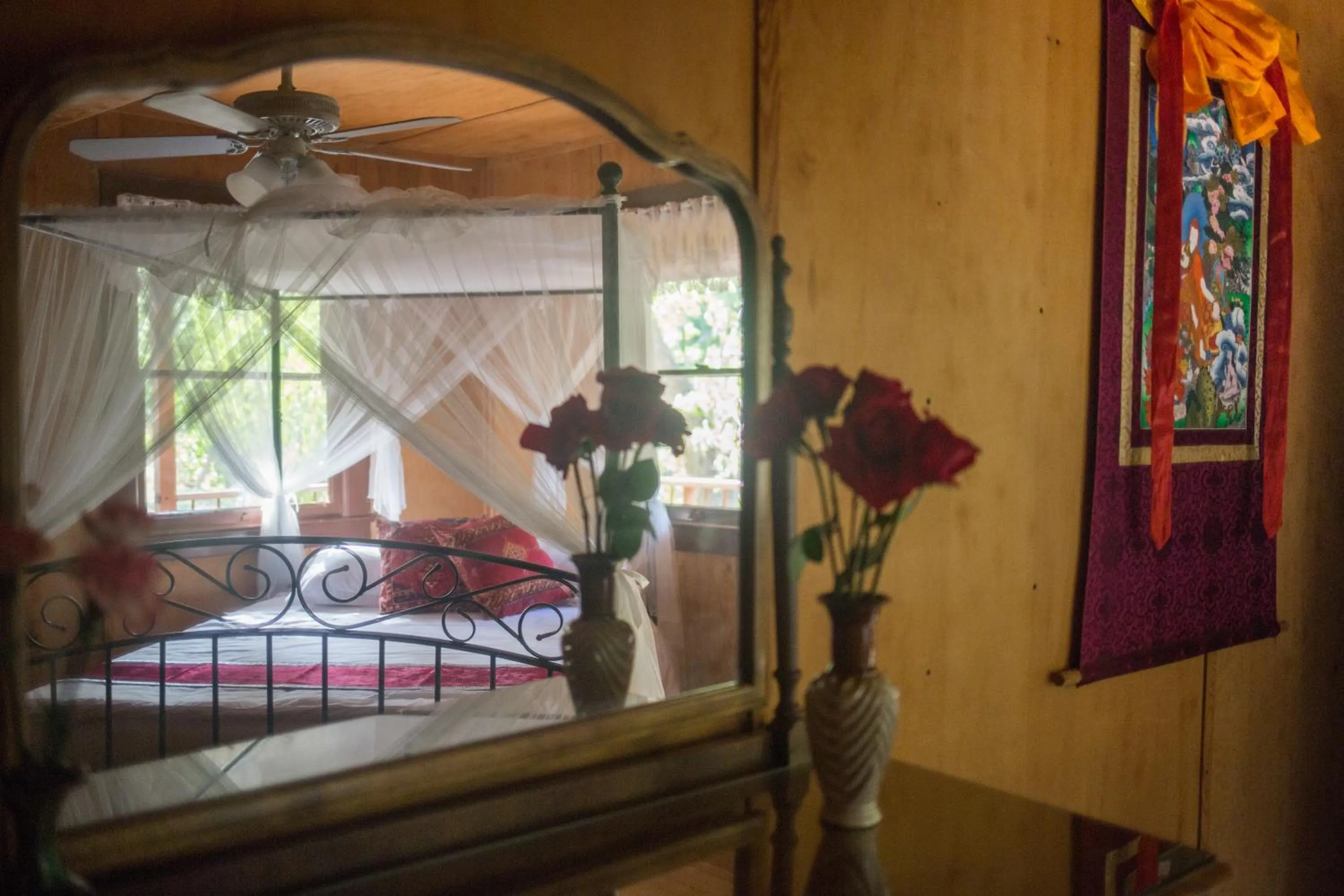 Bed in Quiet Mind Lodge, Spa & Retreat Sequoias