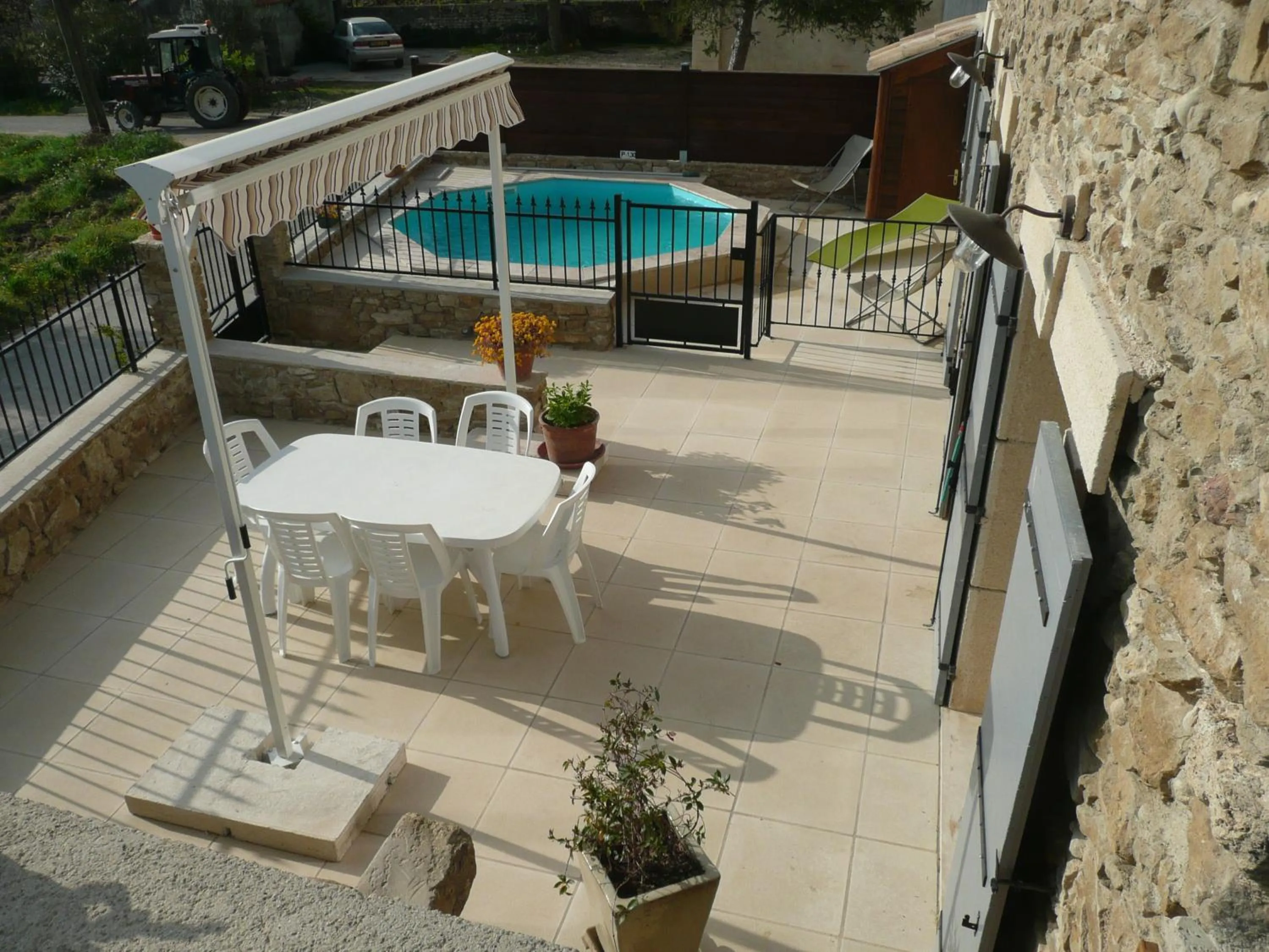 Facade/entrance in GîTE du GOUR du PEYROL