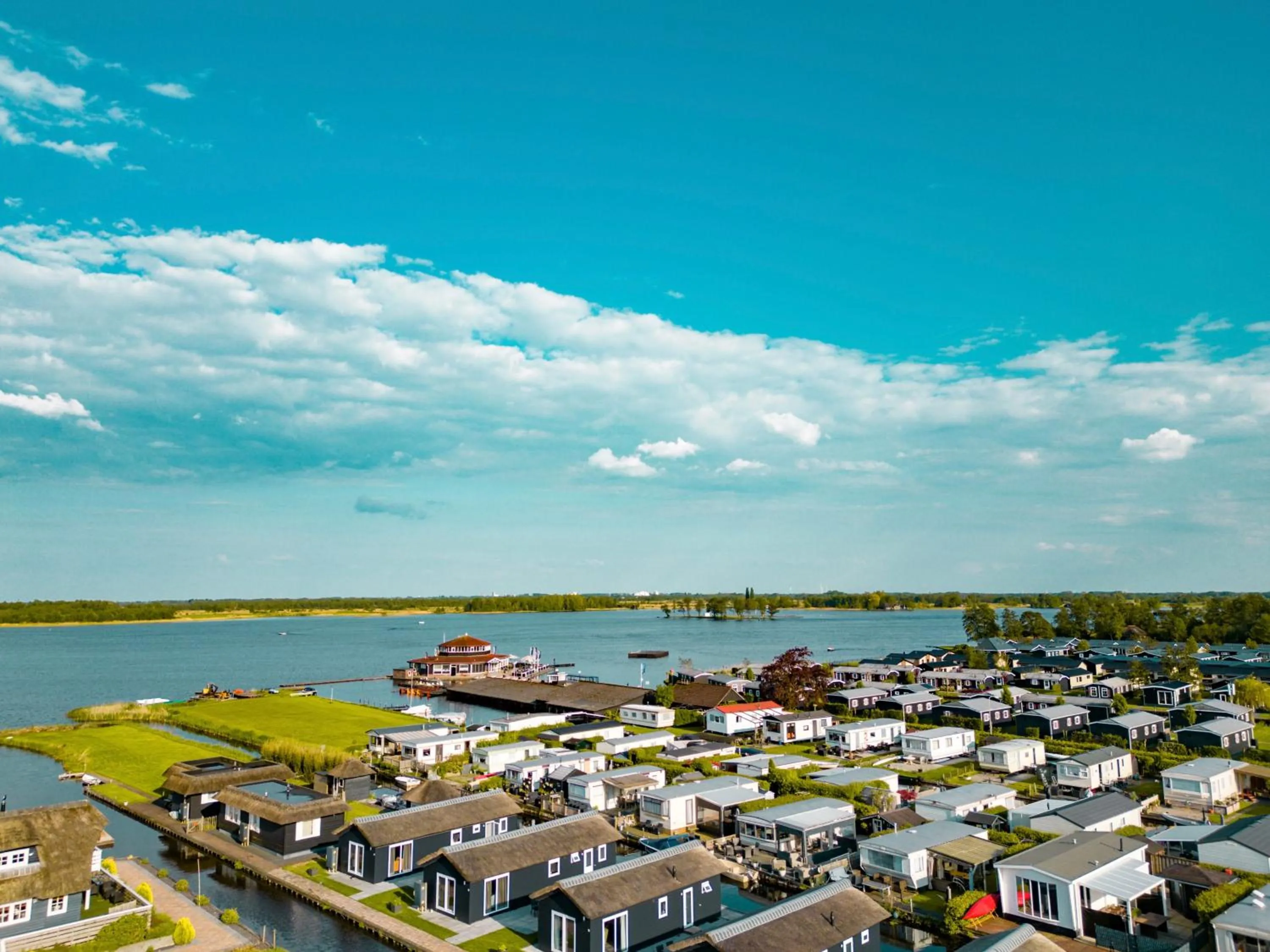 Bird's eye view in Waterpark Giethoorn