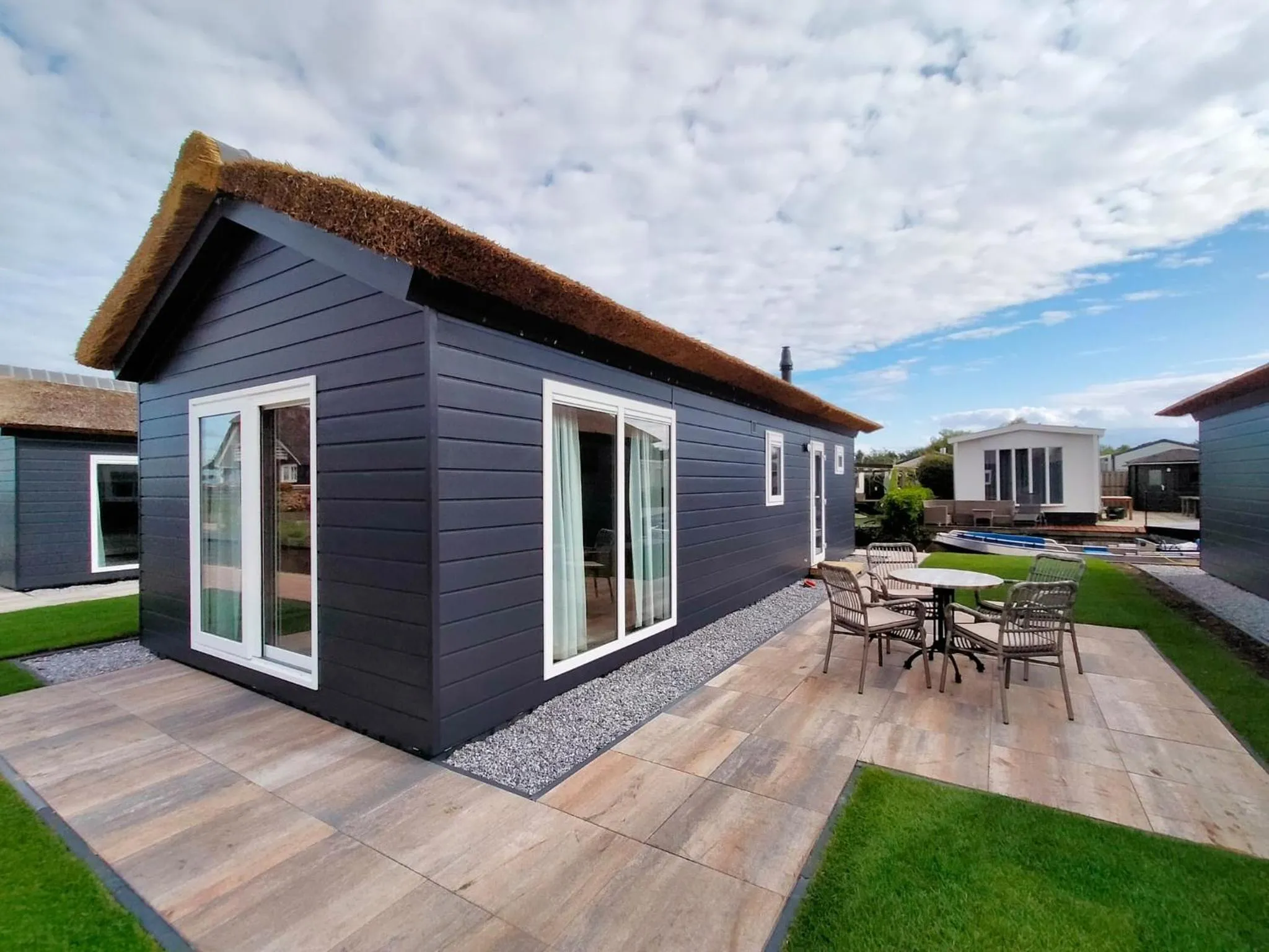 Property building in Waterpark Giethoorn