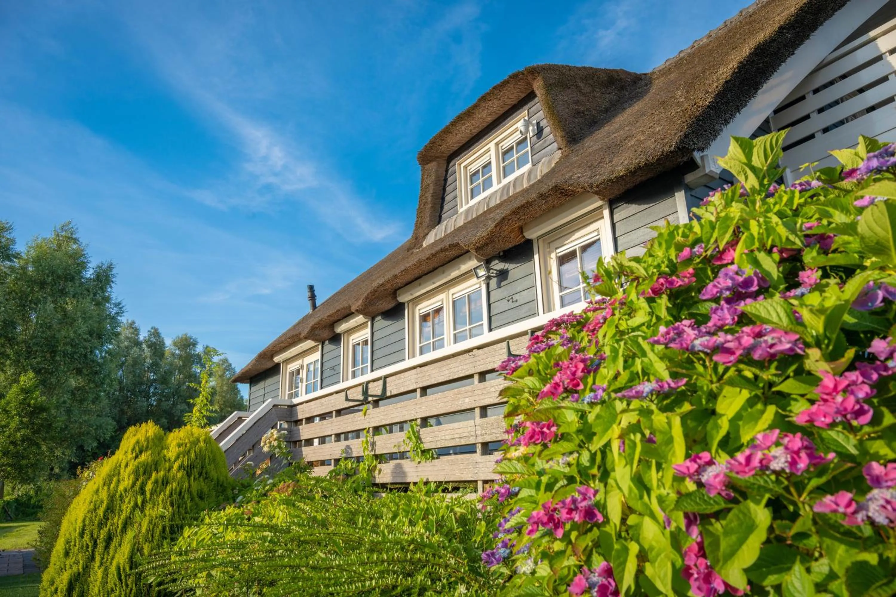 Property building in Waterpark Giethoorn